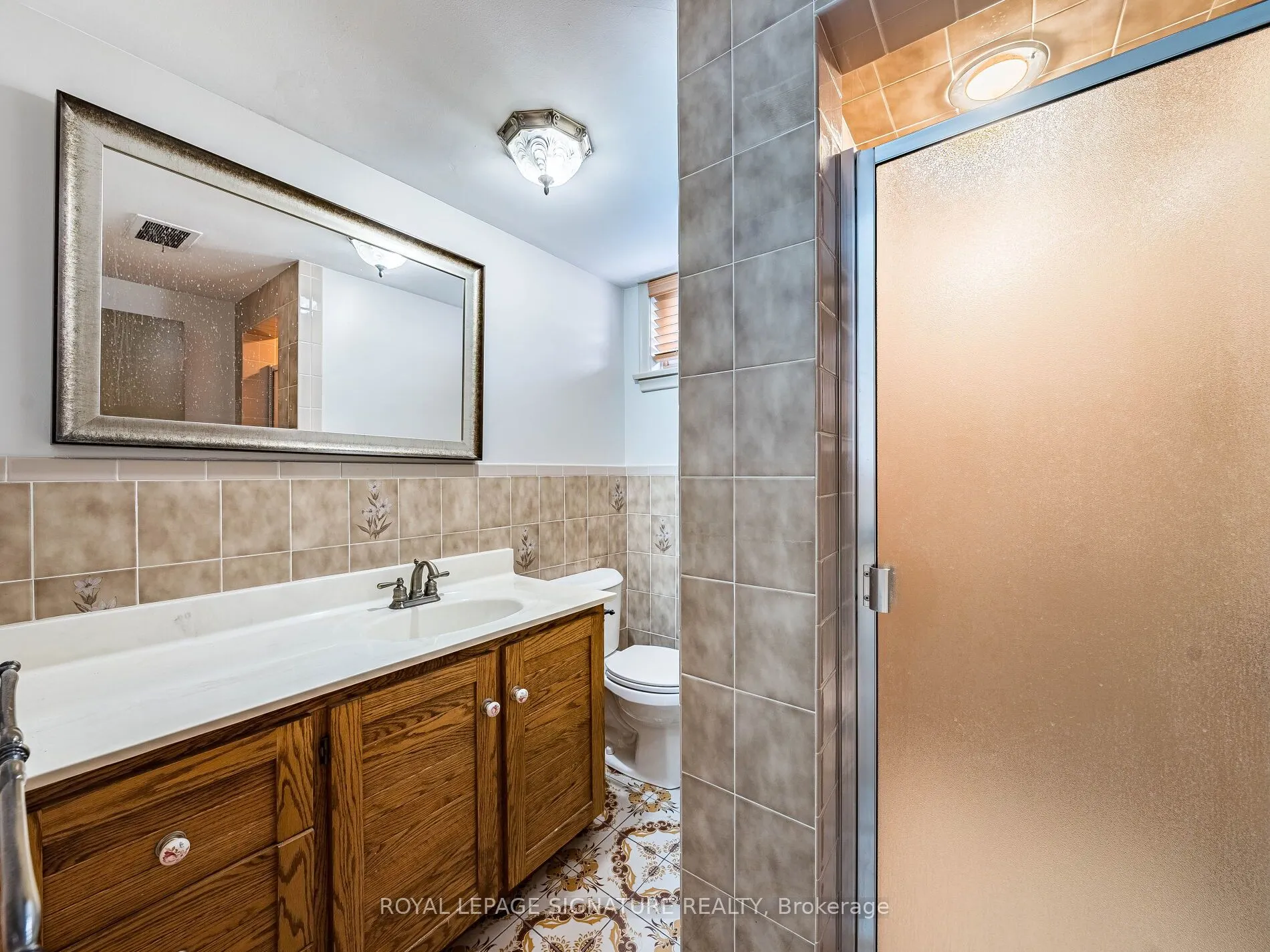 125 Decarie Circle