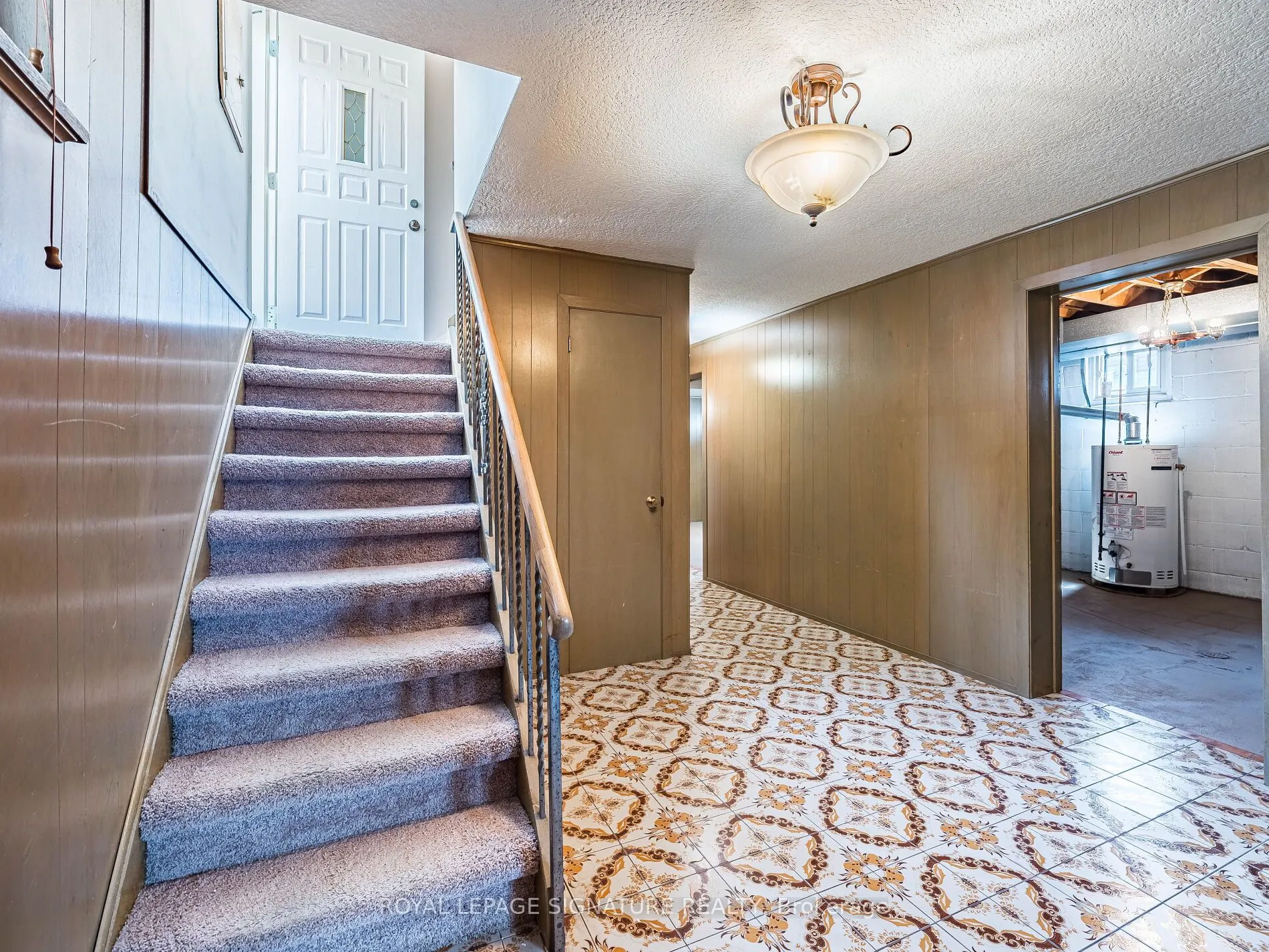 125 Decarie Circle