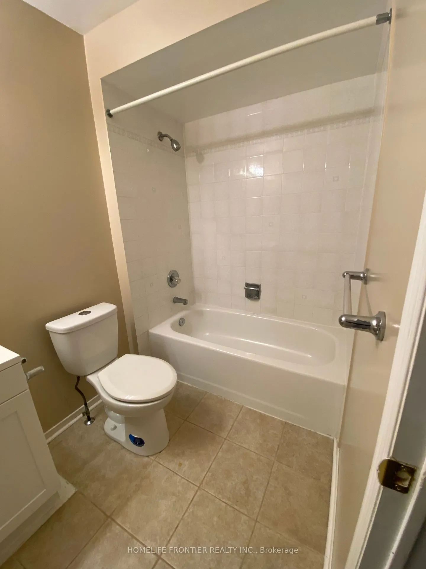 5865 Dalebrook Crescent, #2B