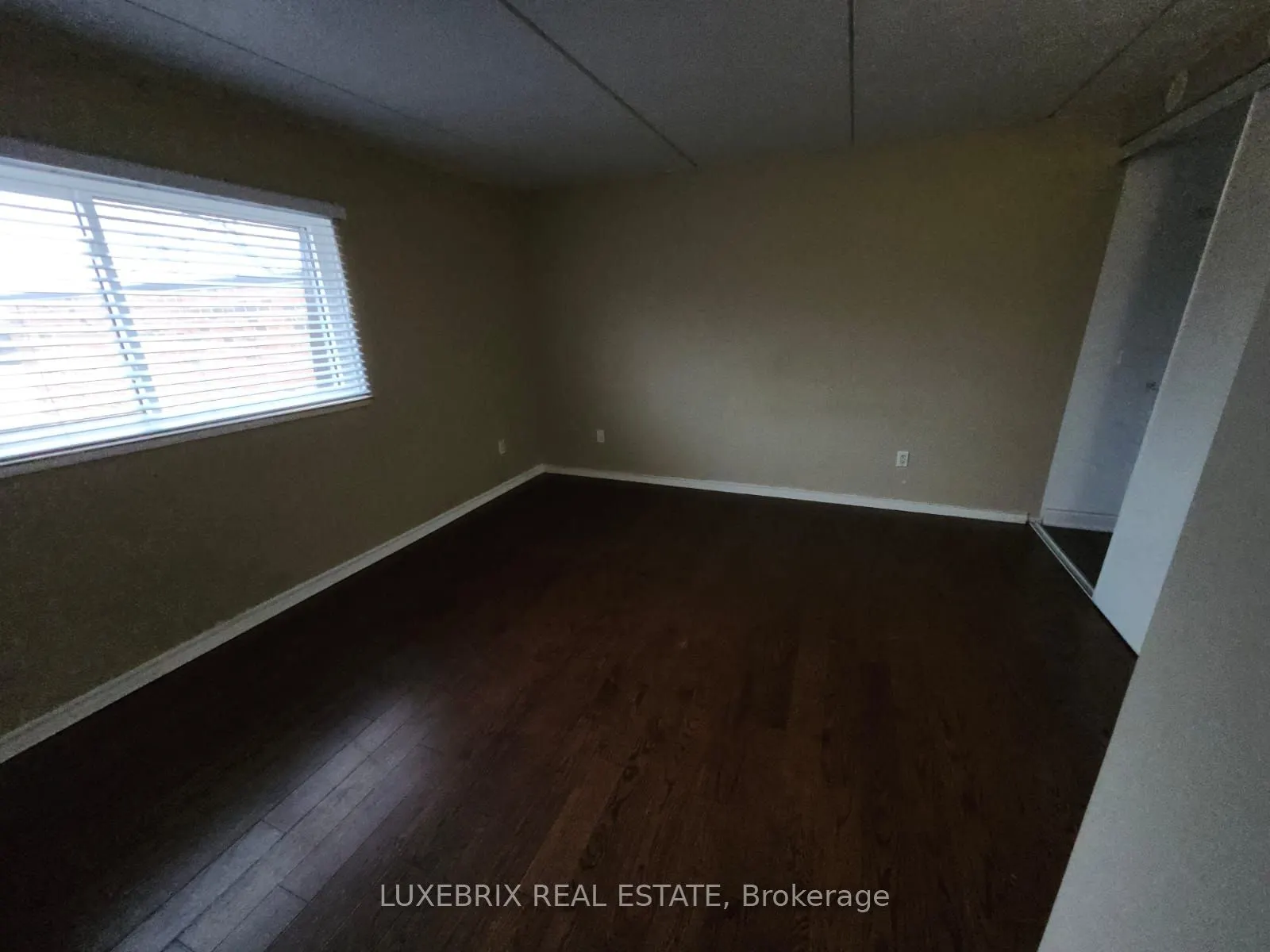 180 Mississauga Valley, #137