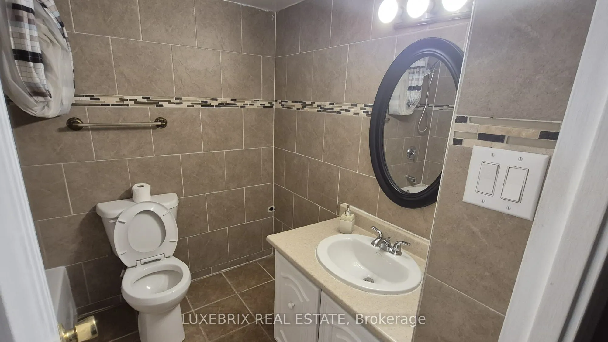 180 Mississauga Valley, #137