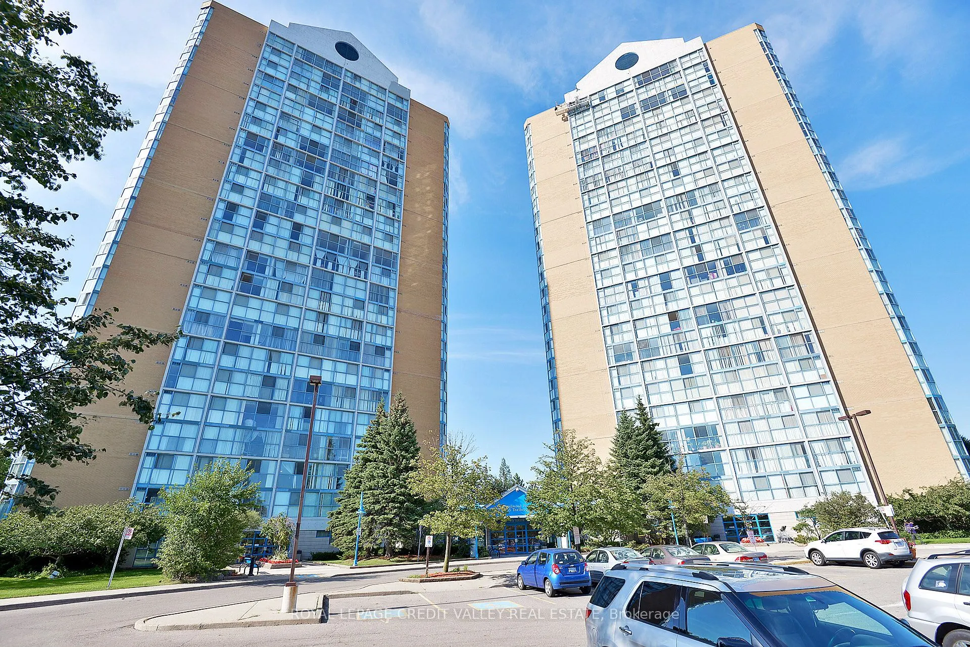 25 Trailwood Drive, #2103
