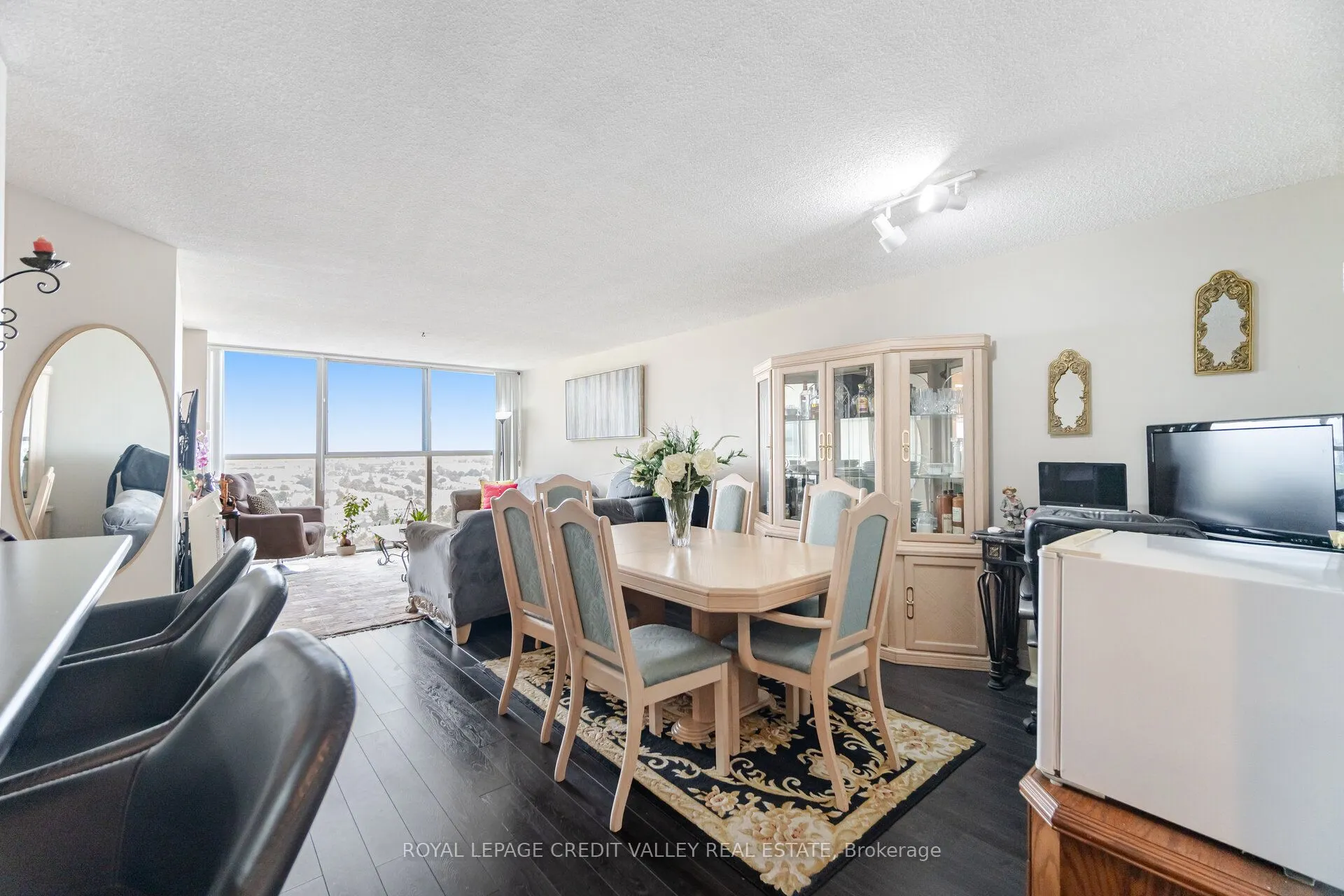 25 Trailwood Drive, #2103