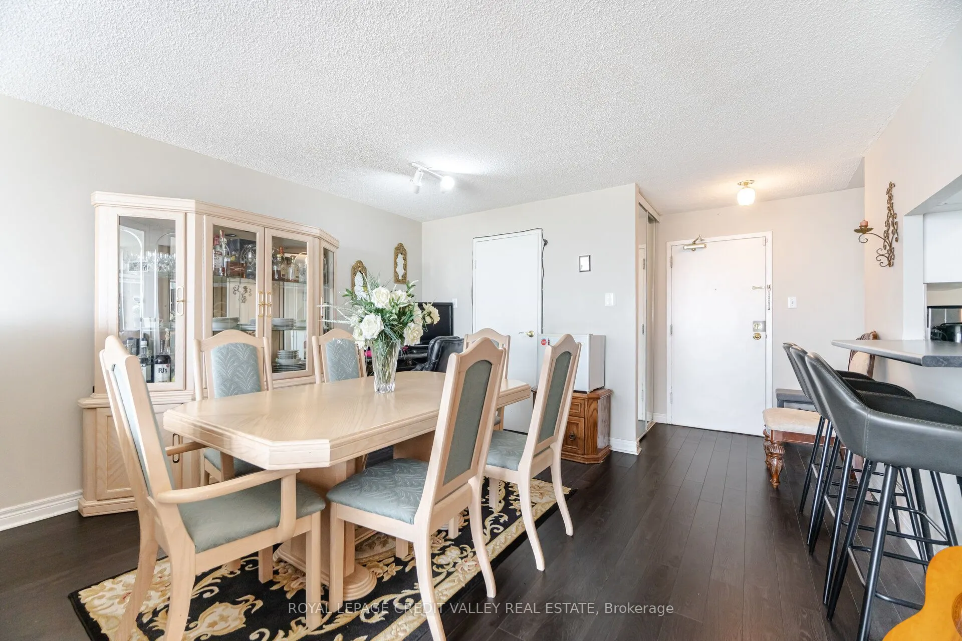 25 Trailwood Drive, #2103
