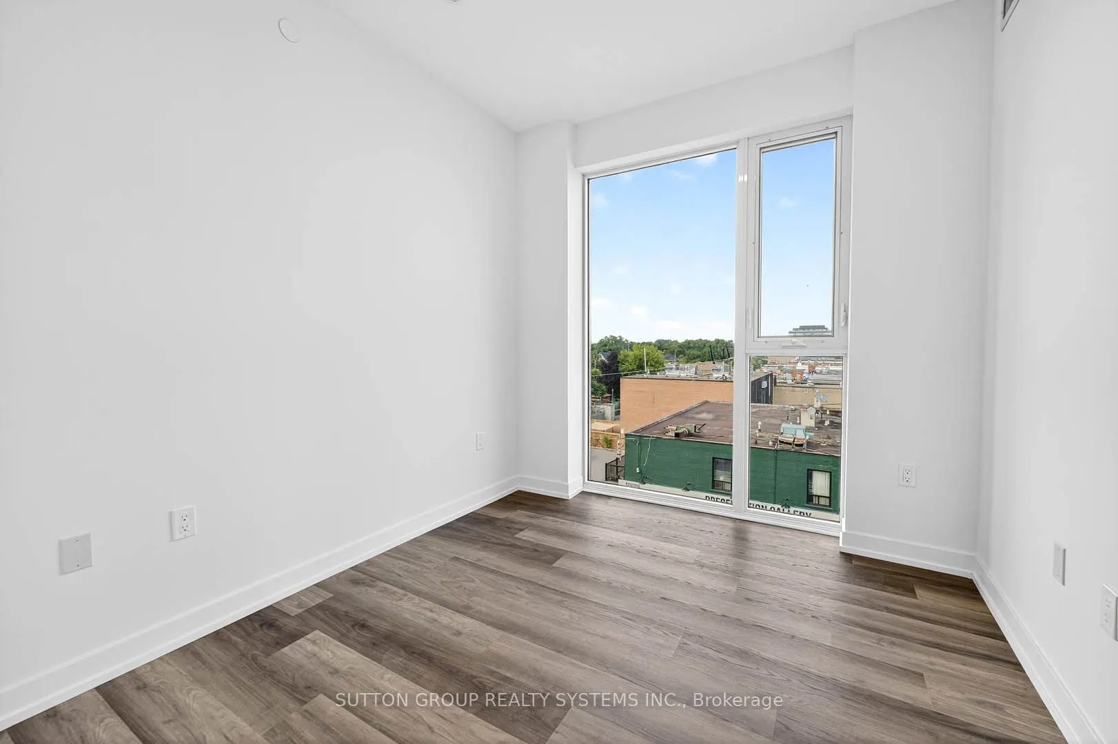 6 Chartwell Road, #402