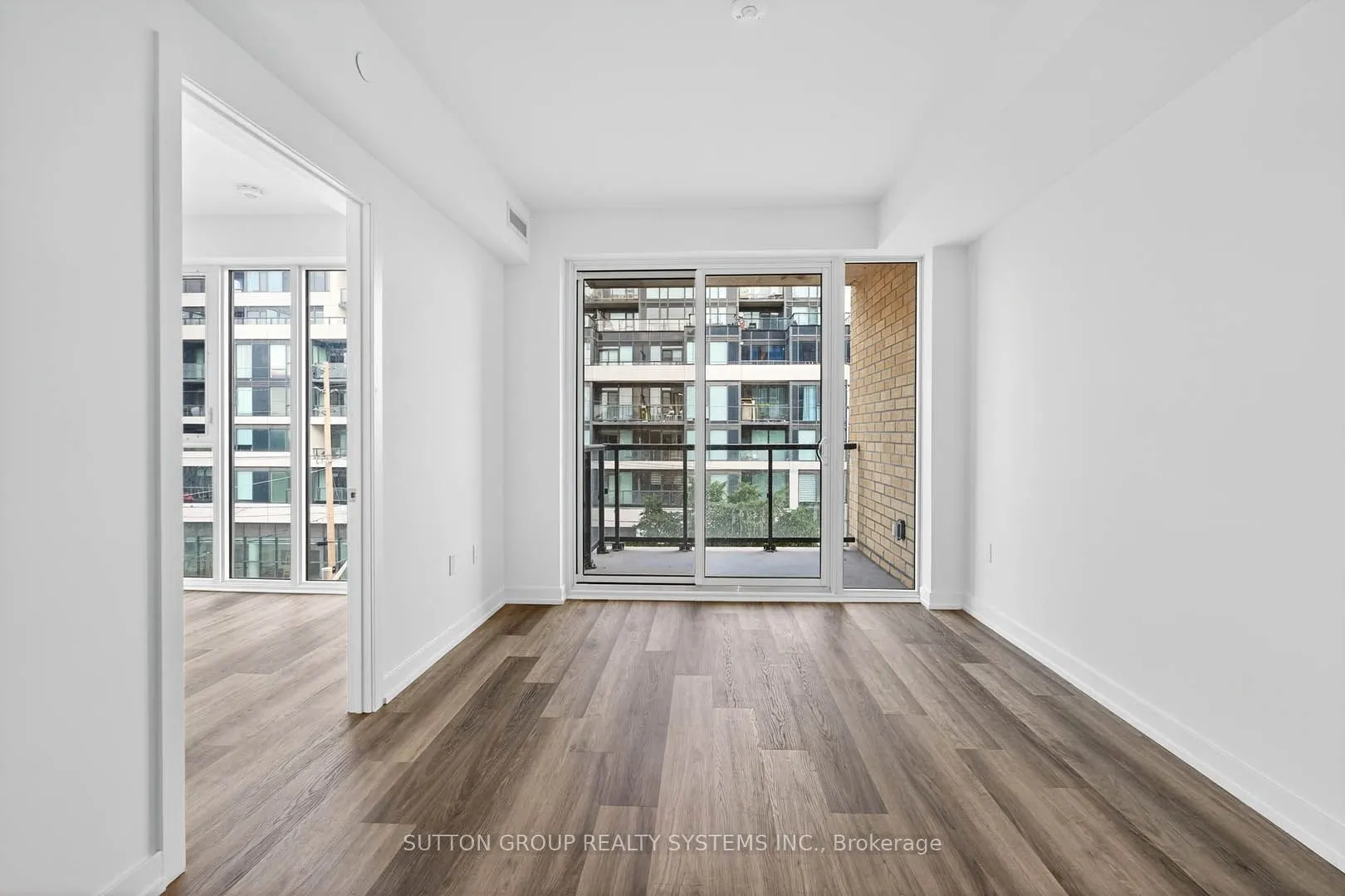6 Chartwell Road, #402