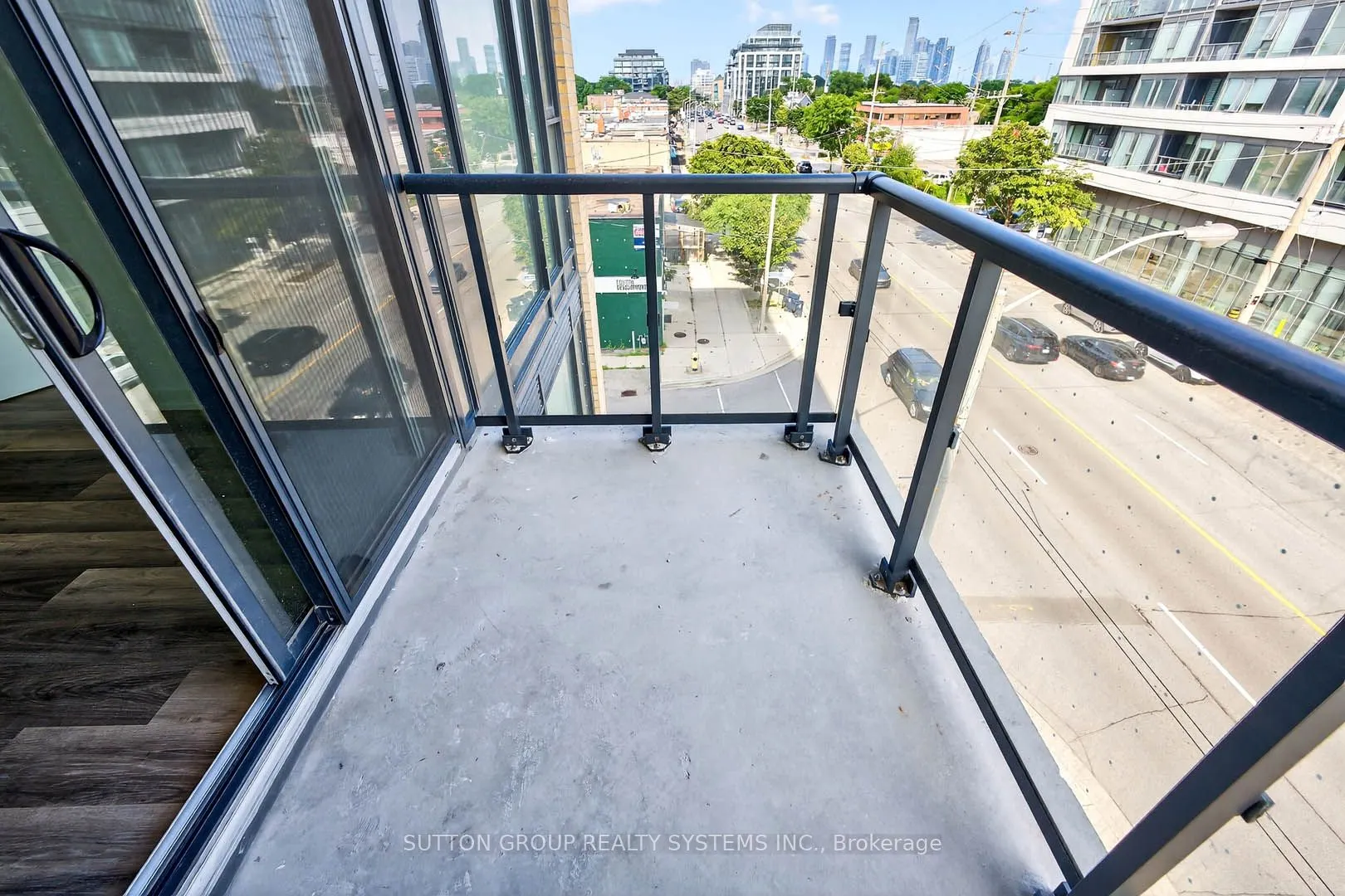 6 Chartwell Road, #402