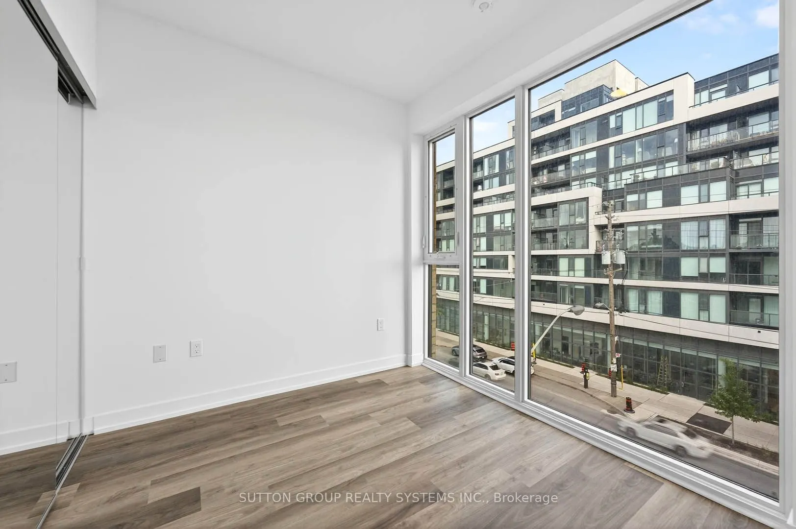 6 Chartwell Road, #402