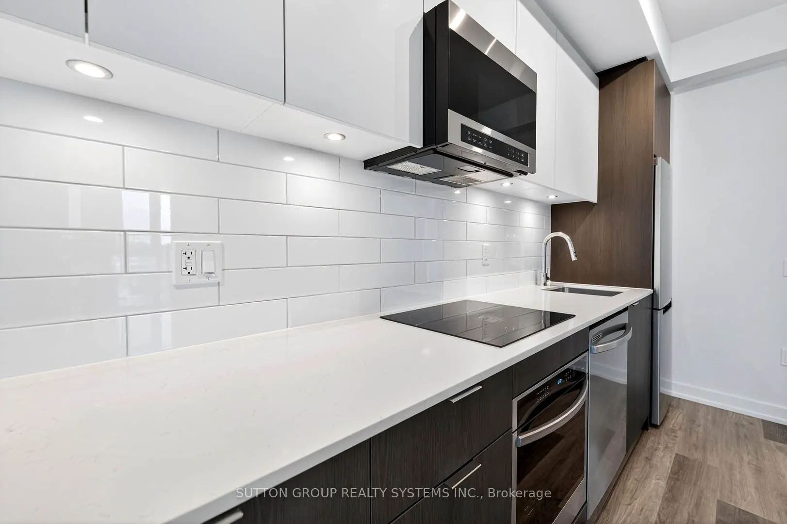 6 Chartwell Road, #402
