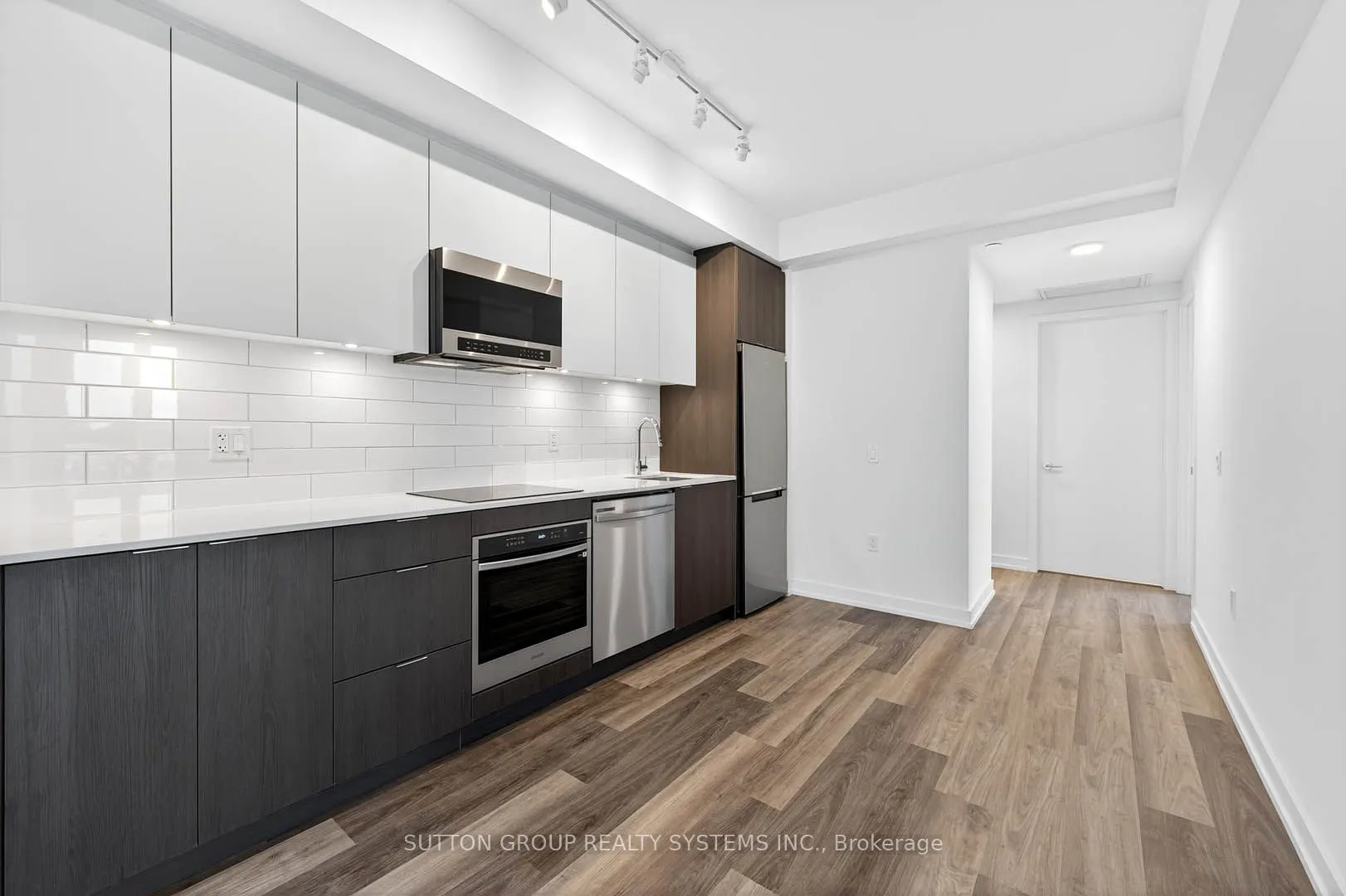 6 Chartwell Road, #402
