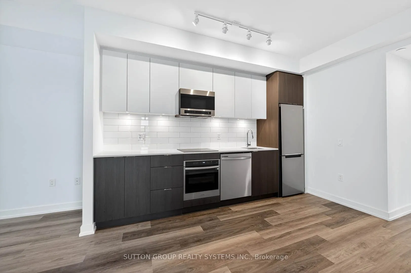 6 Chartwell Road, #402