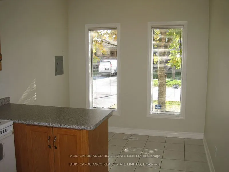 52 Jellicoe Avenue, #1
