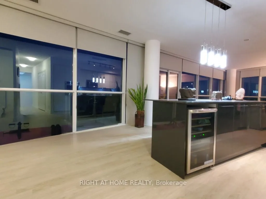 80 Marine Parade Drive, #422