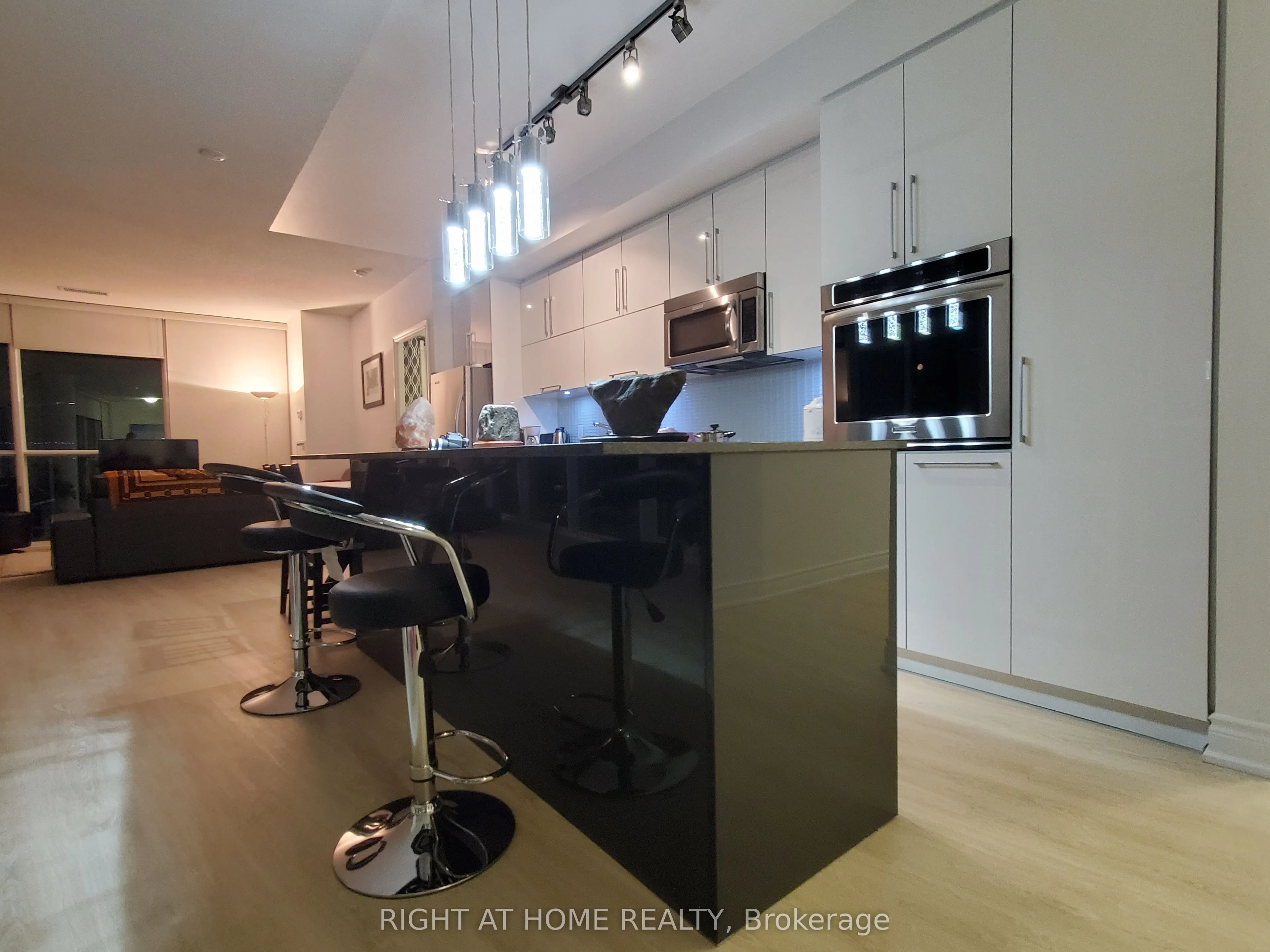 80 Marine Parade Drive, #422