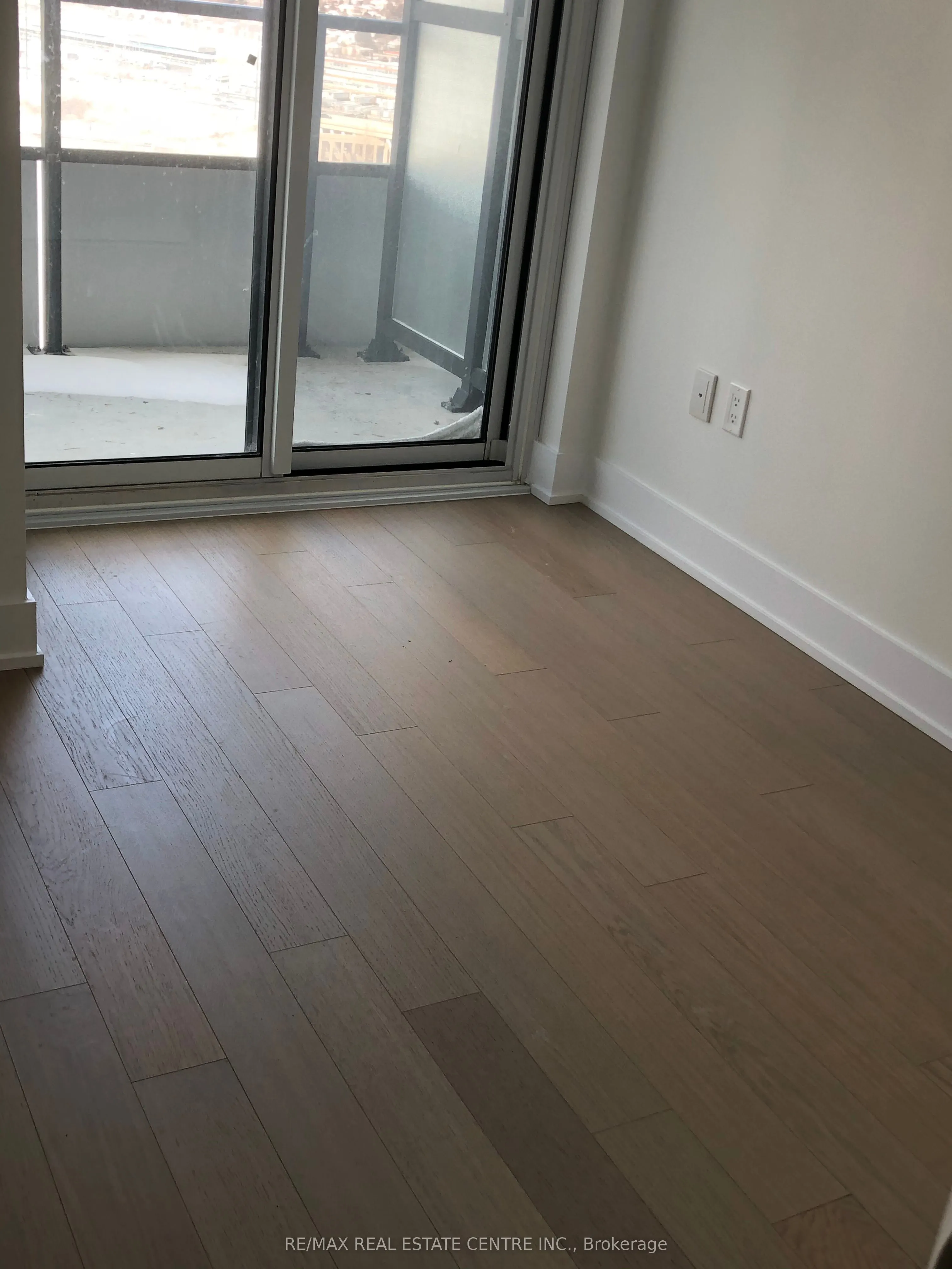 20 SHORE BREEZE Drive, #2302