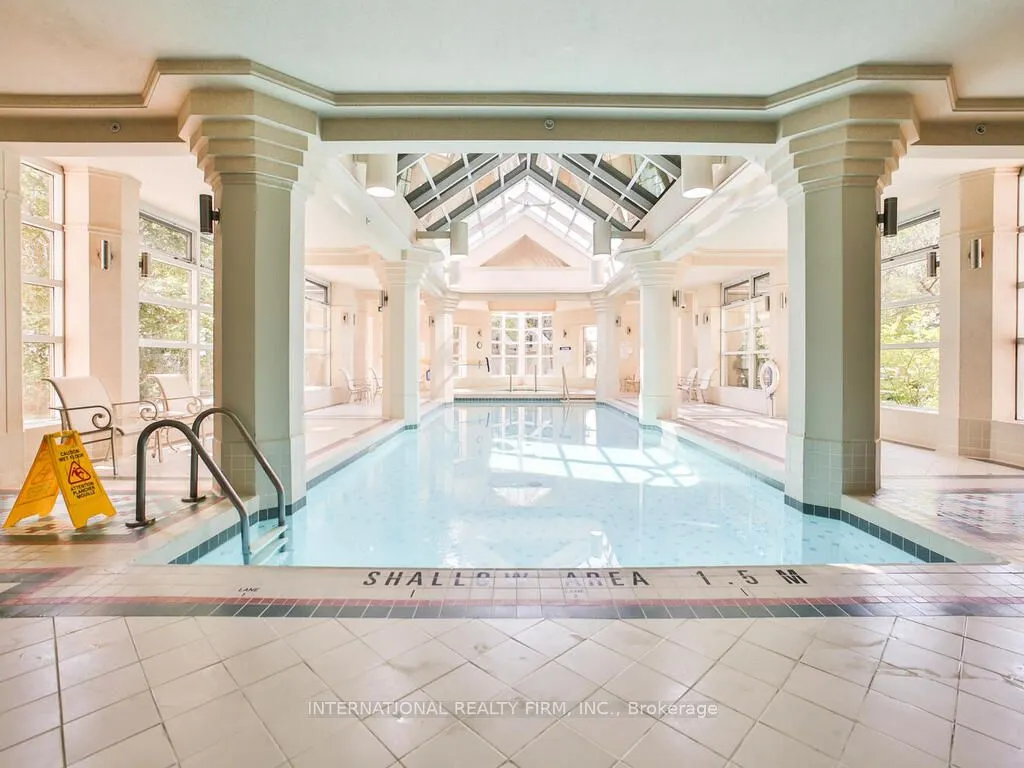 1 Palace Pier Court, #3309