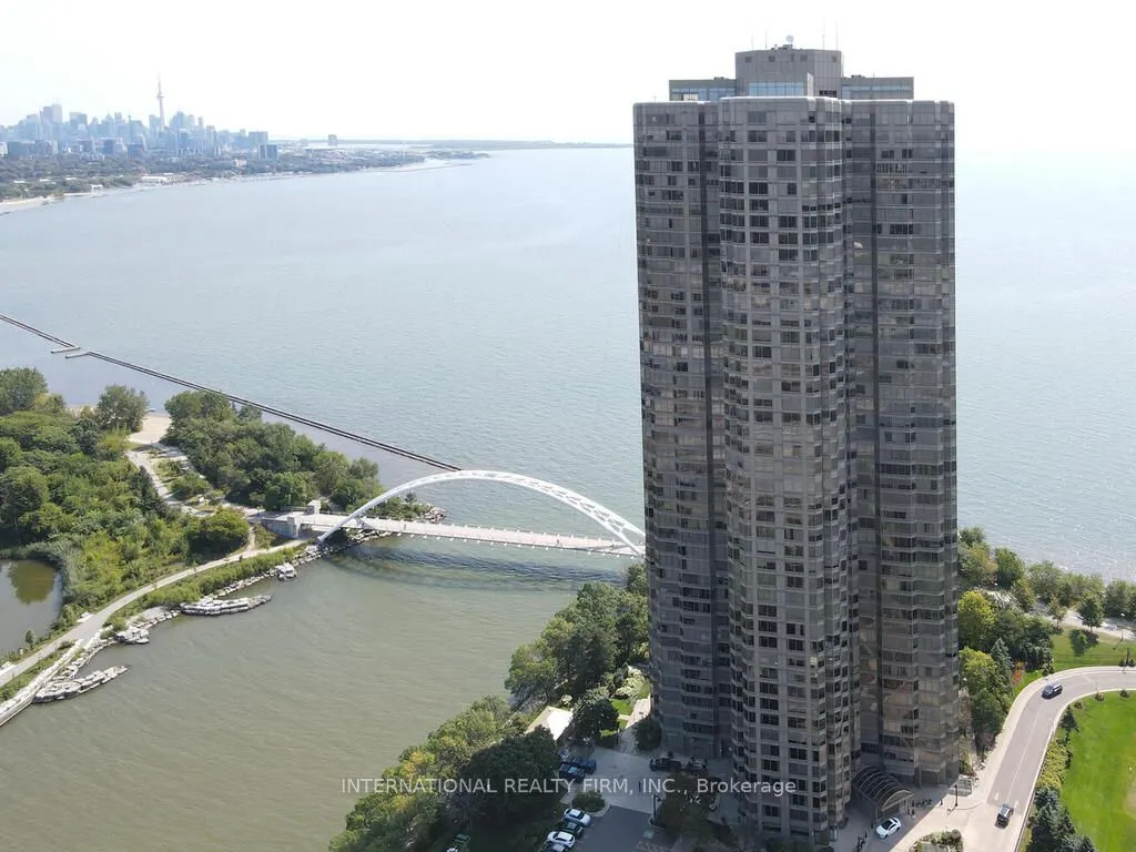 1 Palace Pier Court, #3309
