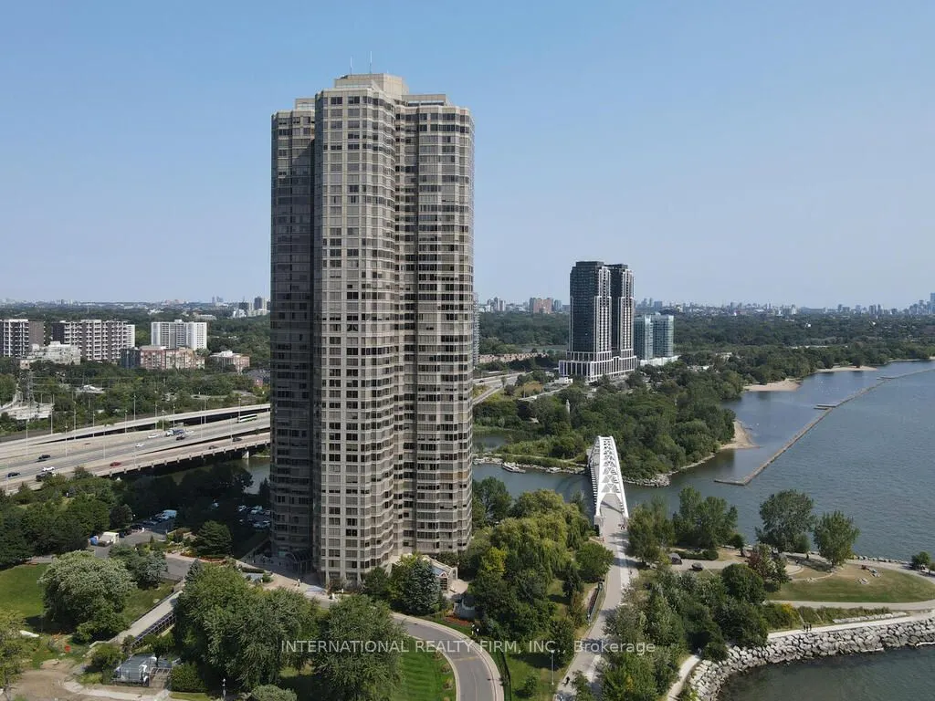 1 Palace Pier Court, #3309