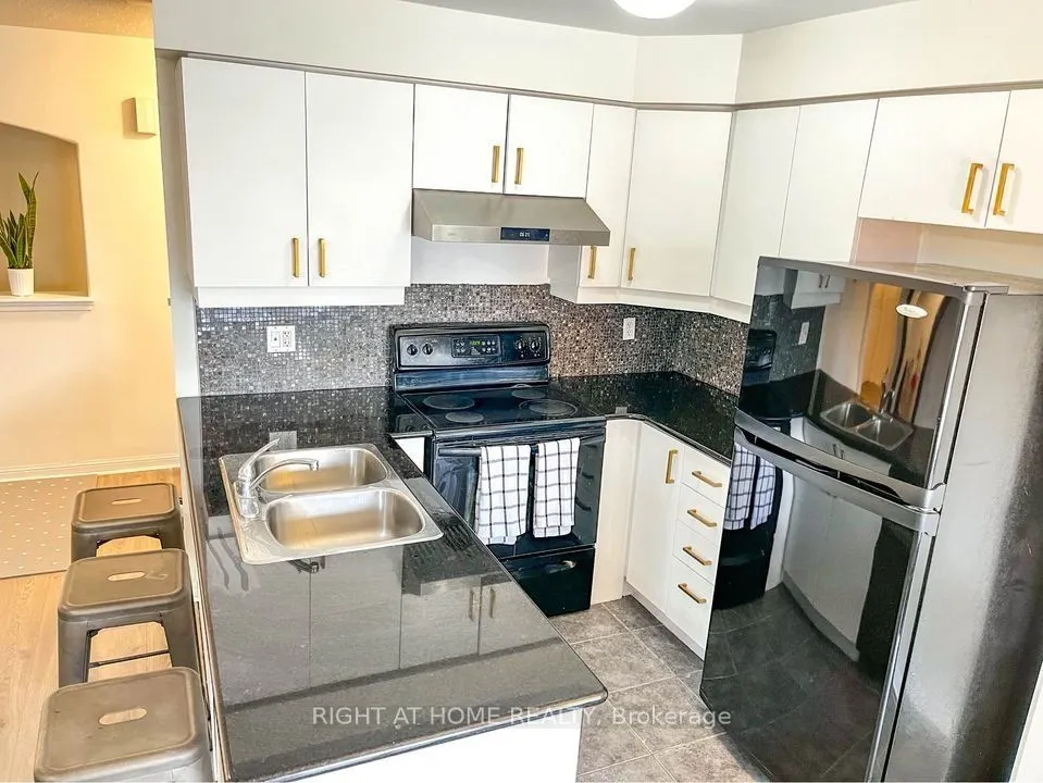 3038 Clayhill Road, #1