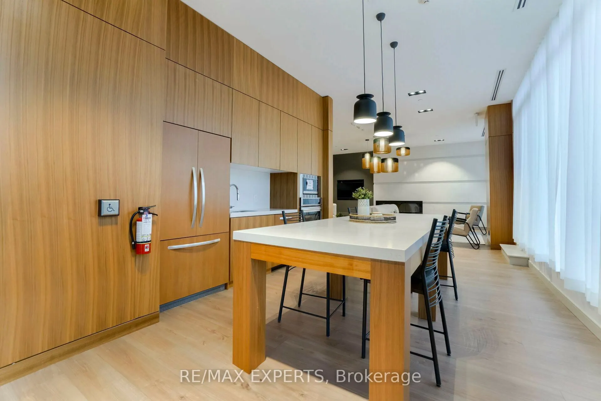 1 Neighbourhood Lane, #304