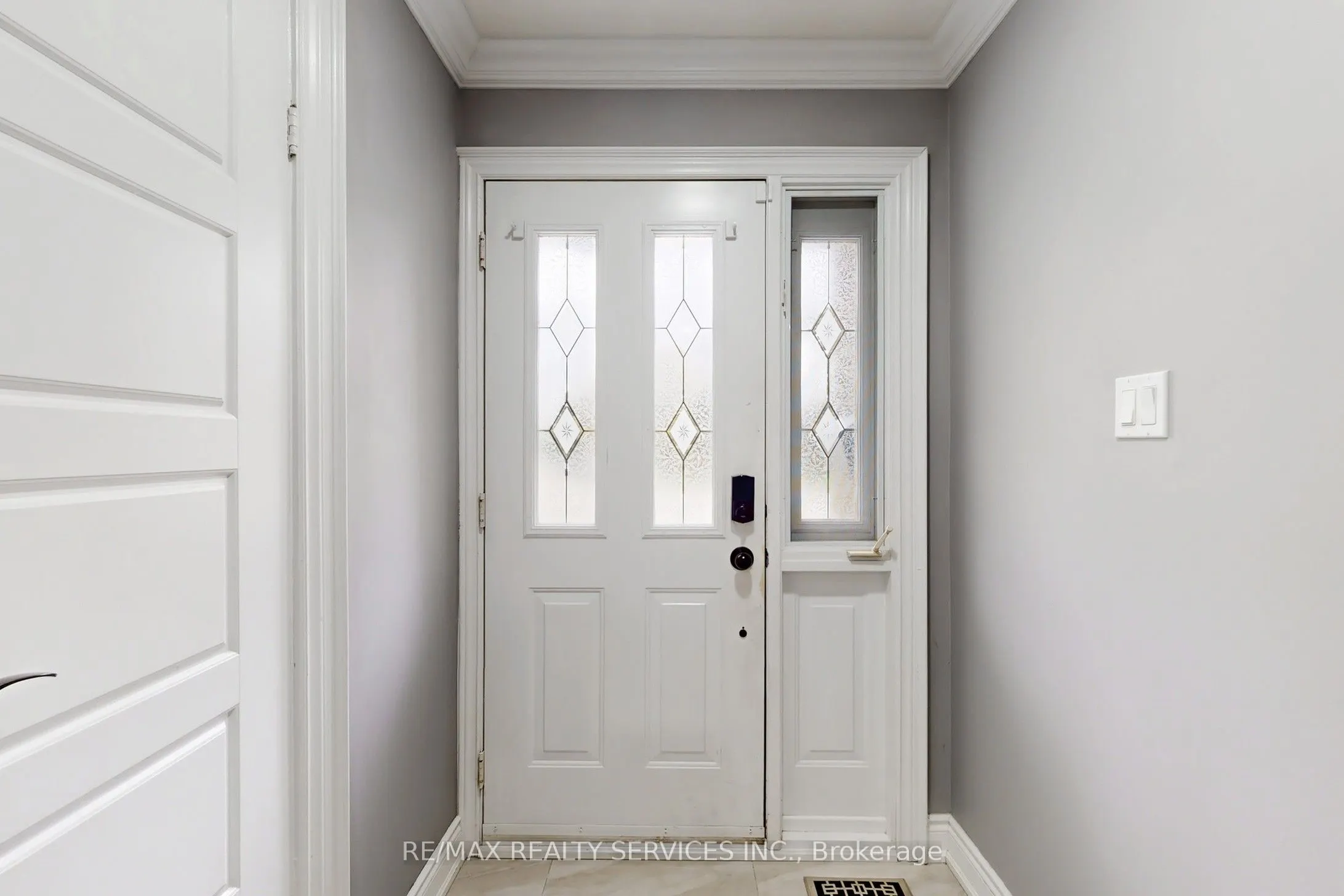 53 Geneva Crescent