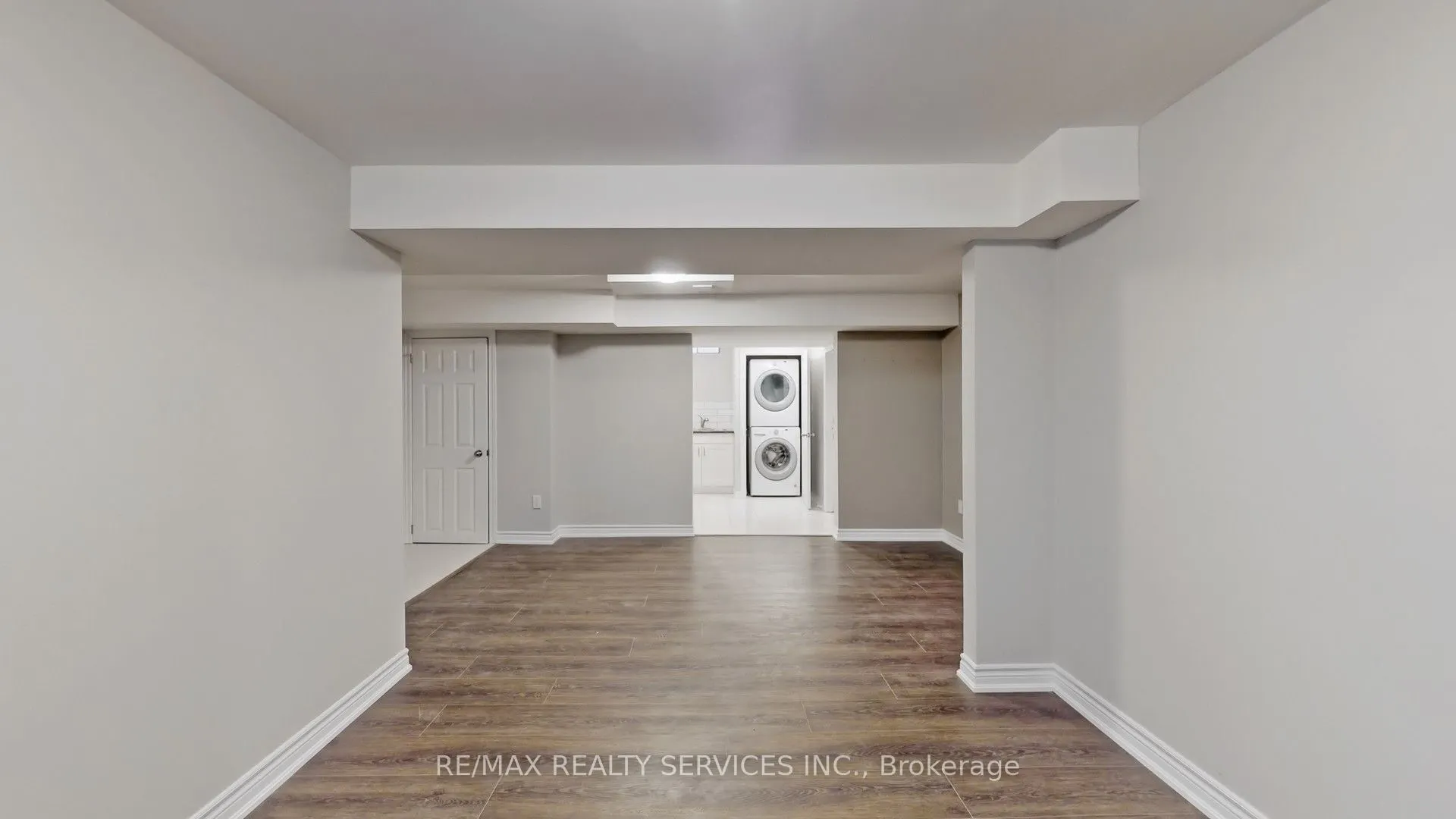 87 Sprucelands Avenue
