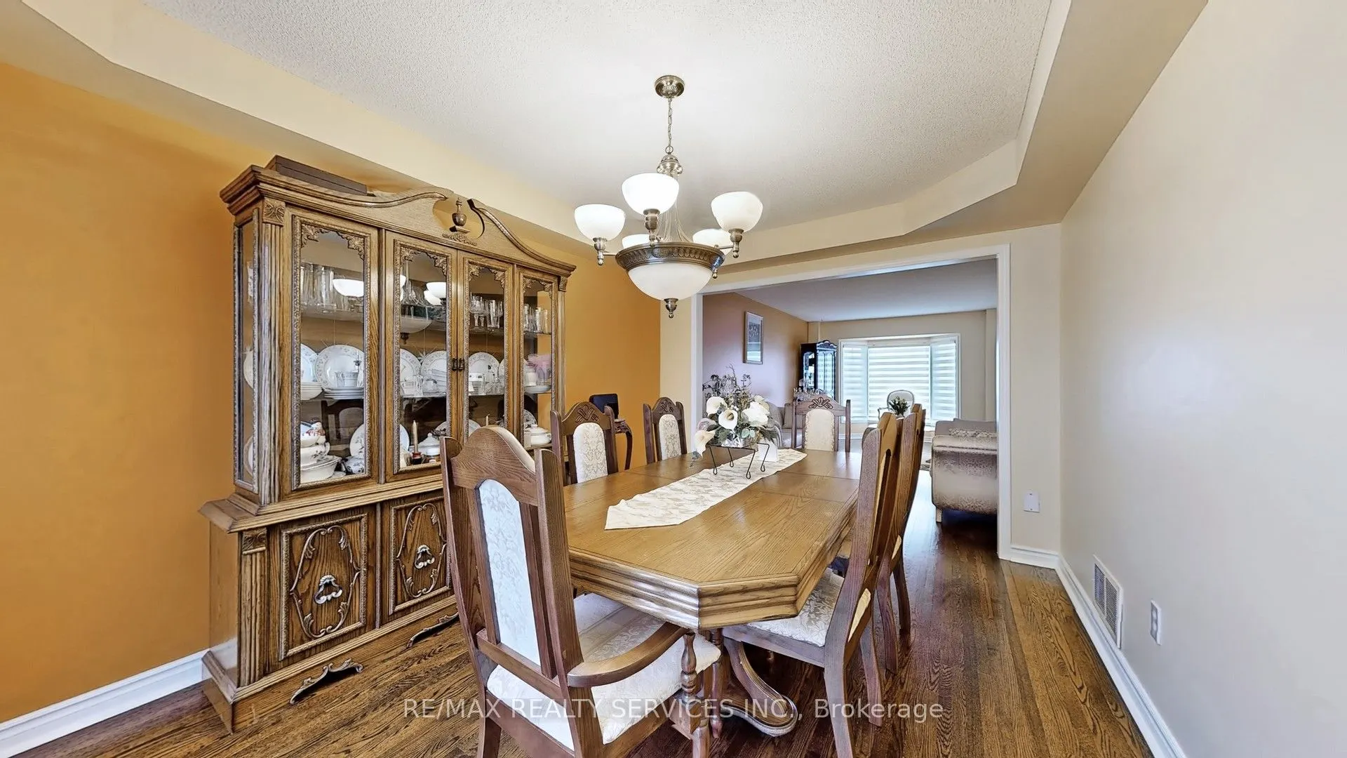 87 Sprucelands Avenue