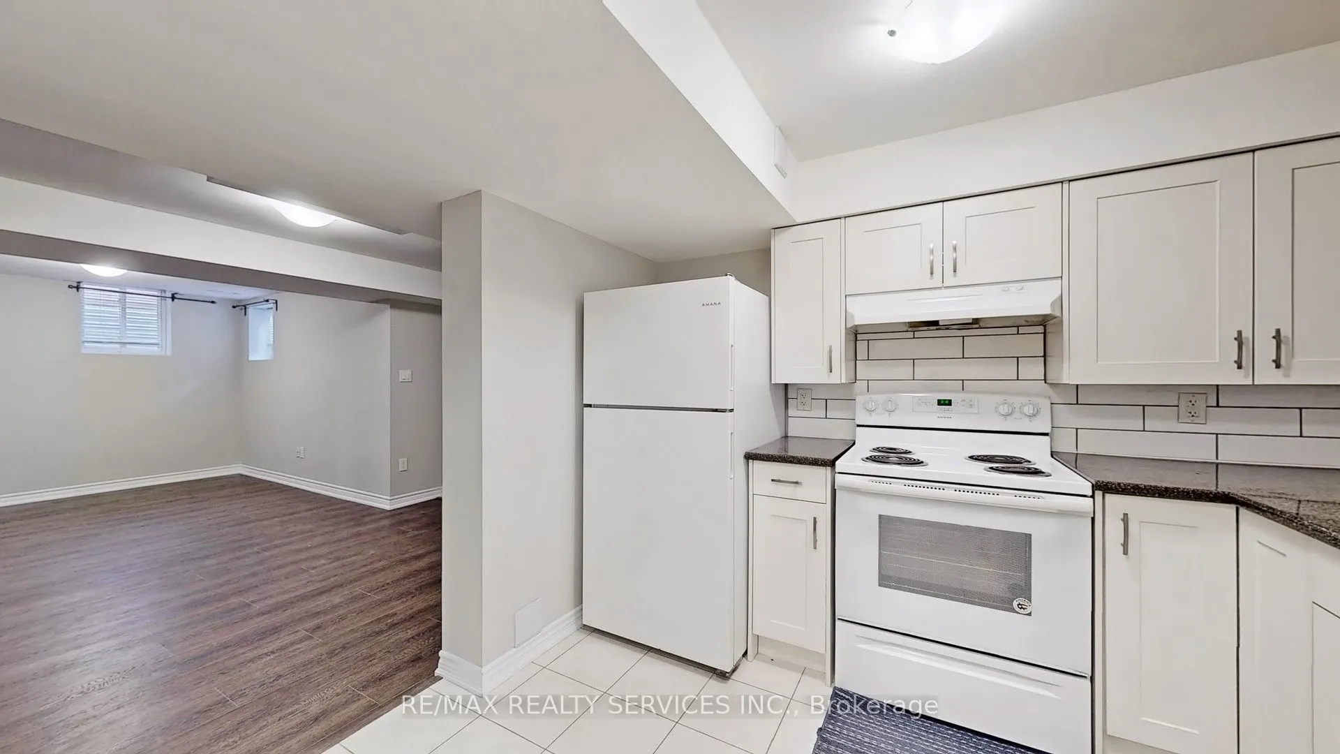 87 Sprucelands Avenue