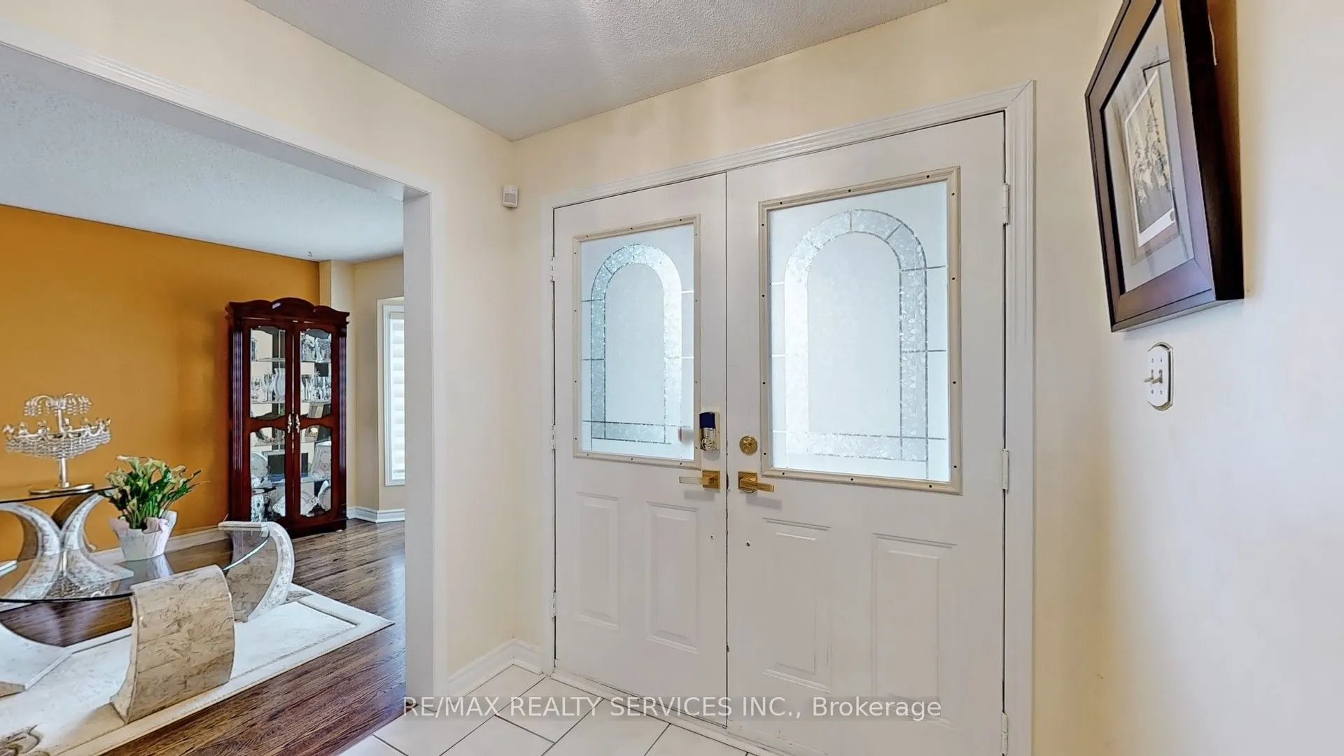 87 Sprucelands Avenue