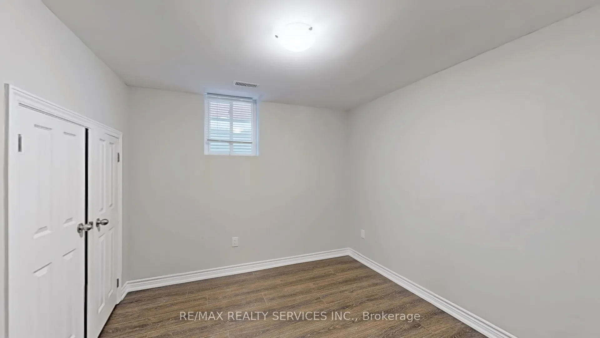 87 Sprucelands Avenue