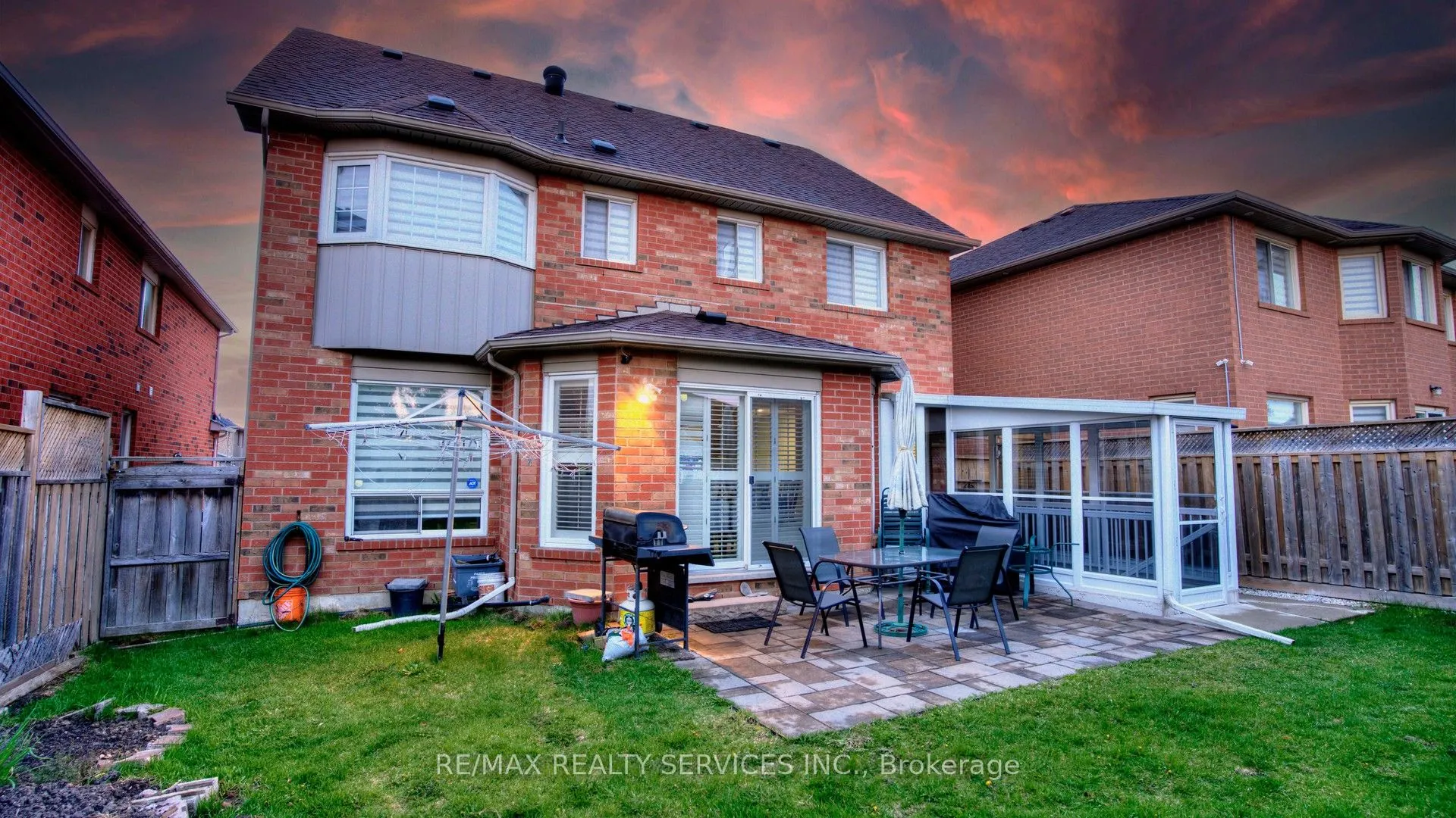 87 Sprucelands Avenue