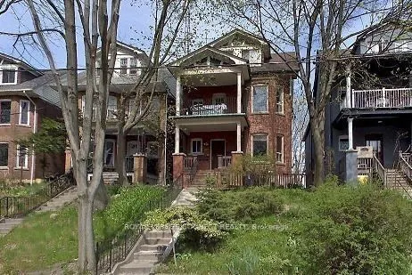 159 Parkside Drive, #4