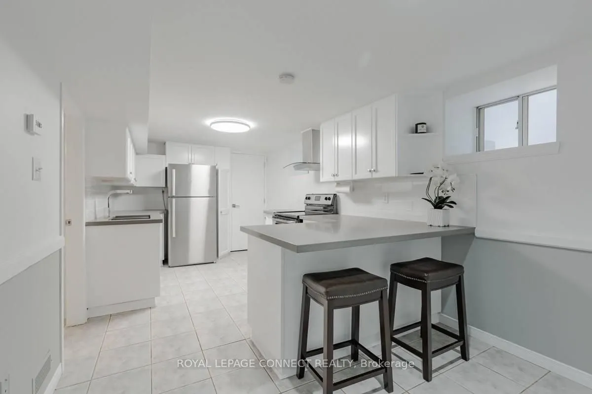 159 Parkside Drive, #4
