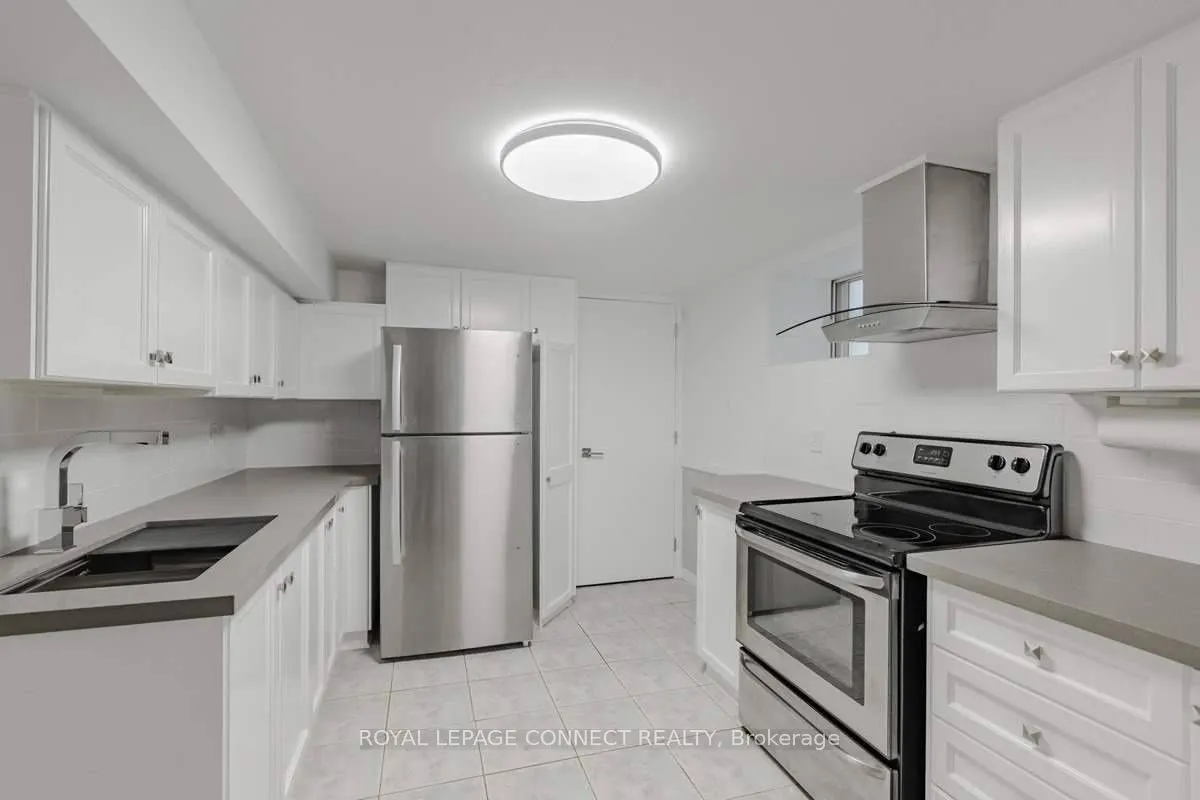 159 Parkside Drive, #4