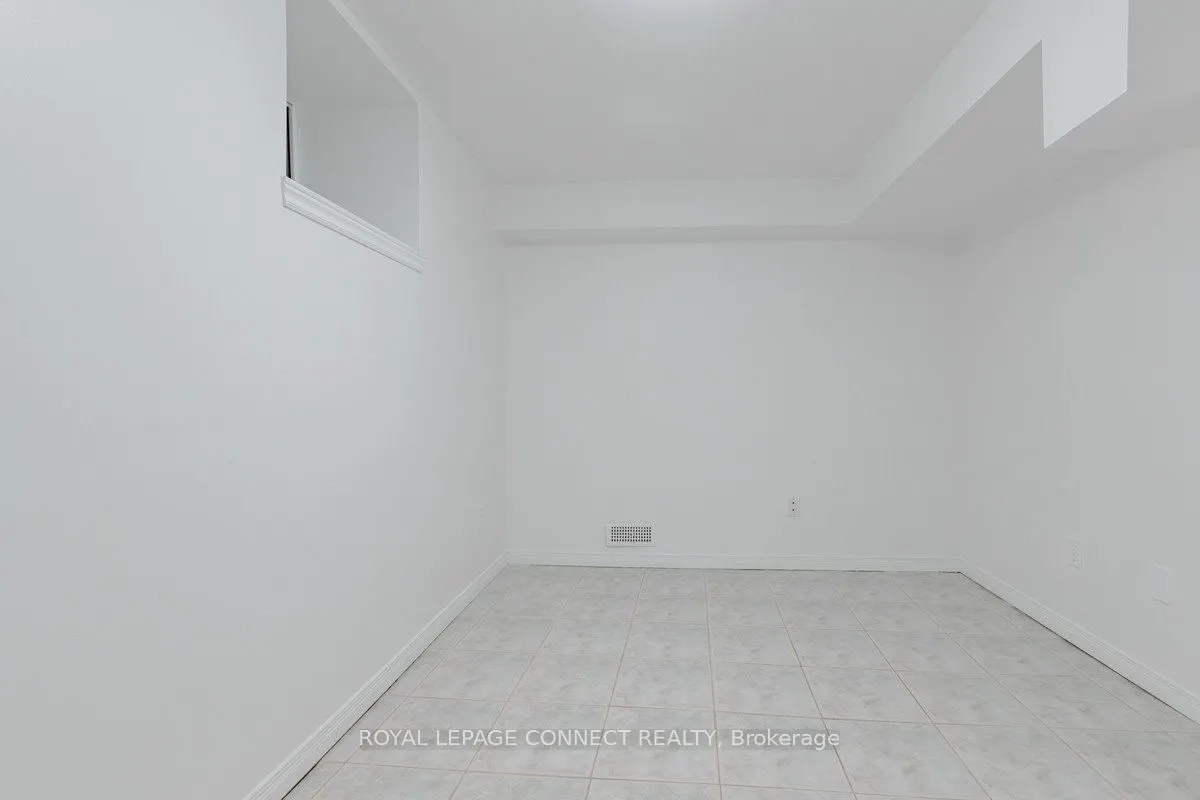 159 Parkside Drive, #4