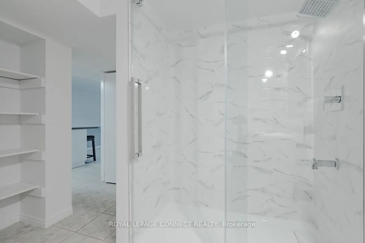 159 Parkside Drive, #4