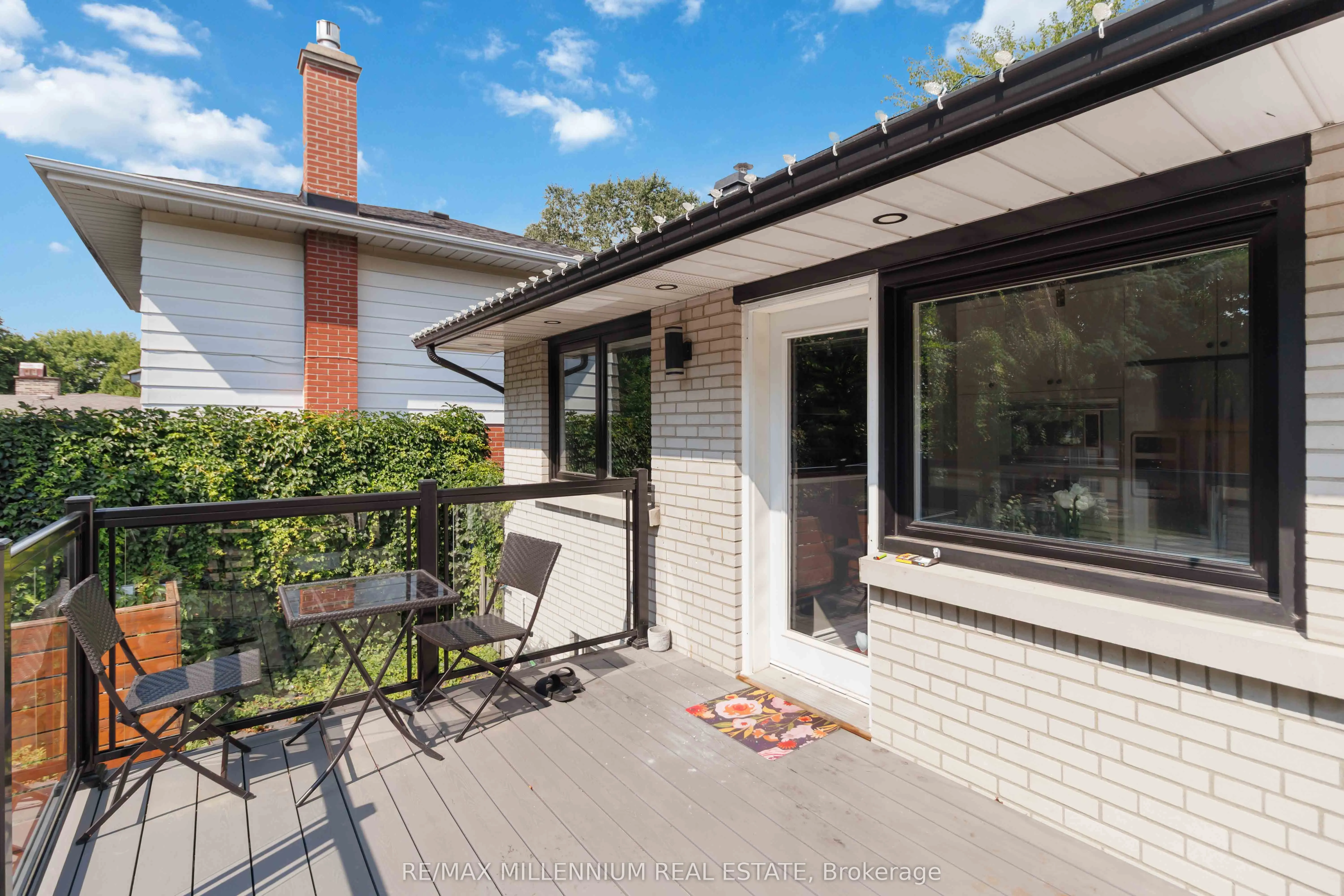 250 Daphne Avenue