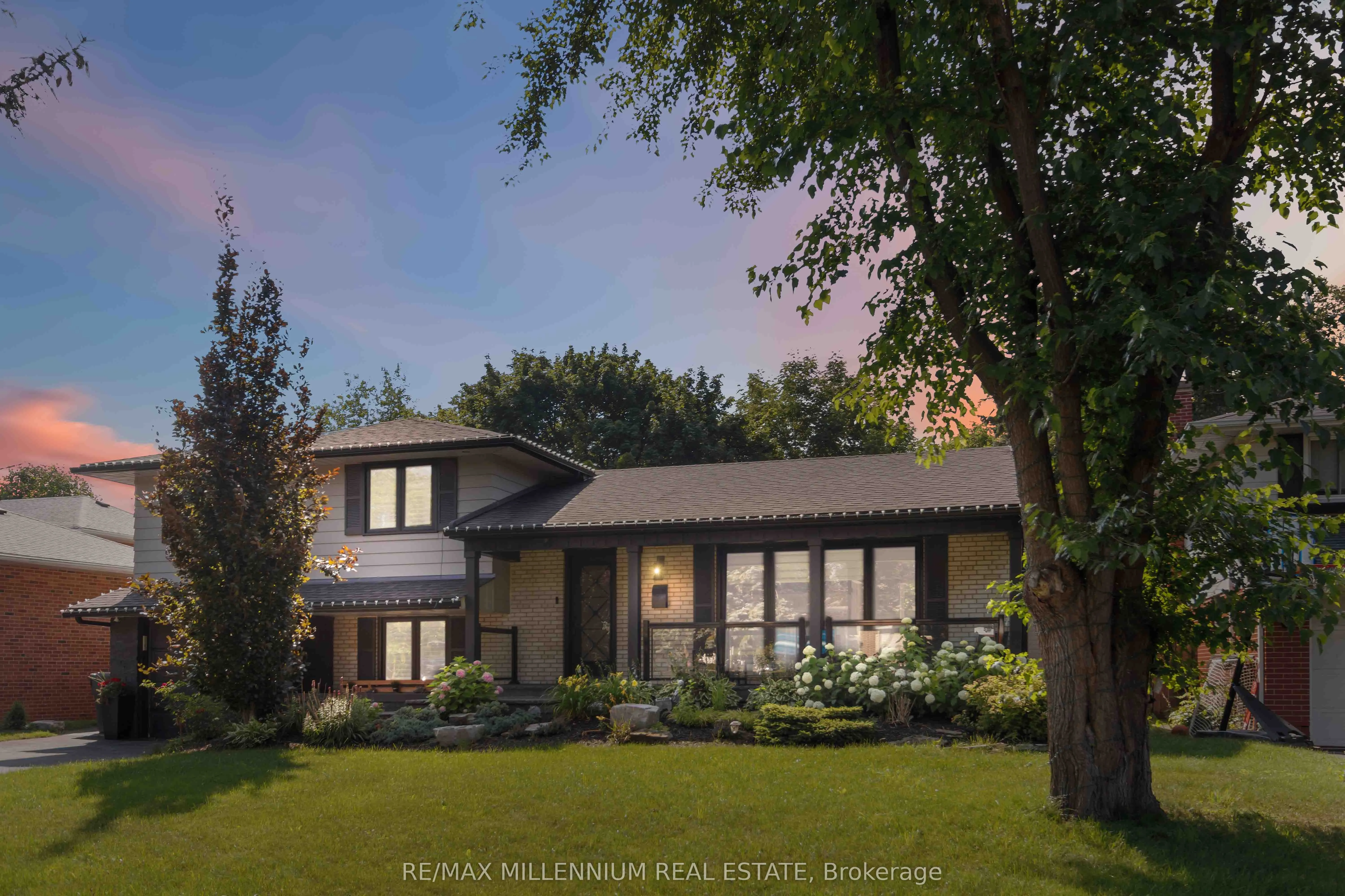 250 Daphne Avenue