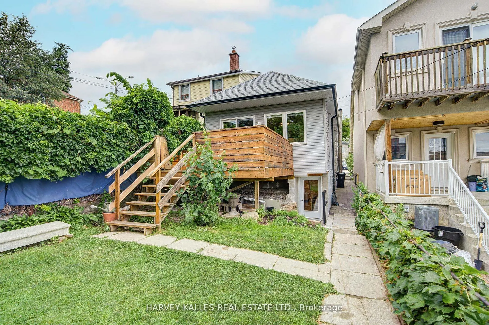 408 Silverthorn Avenue