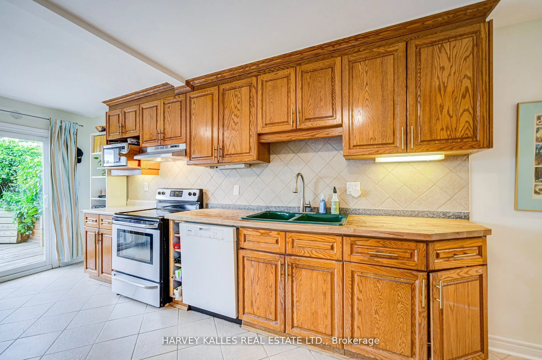 408 Silverthorn Avenue