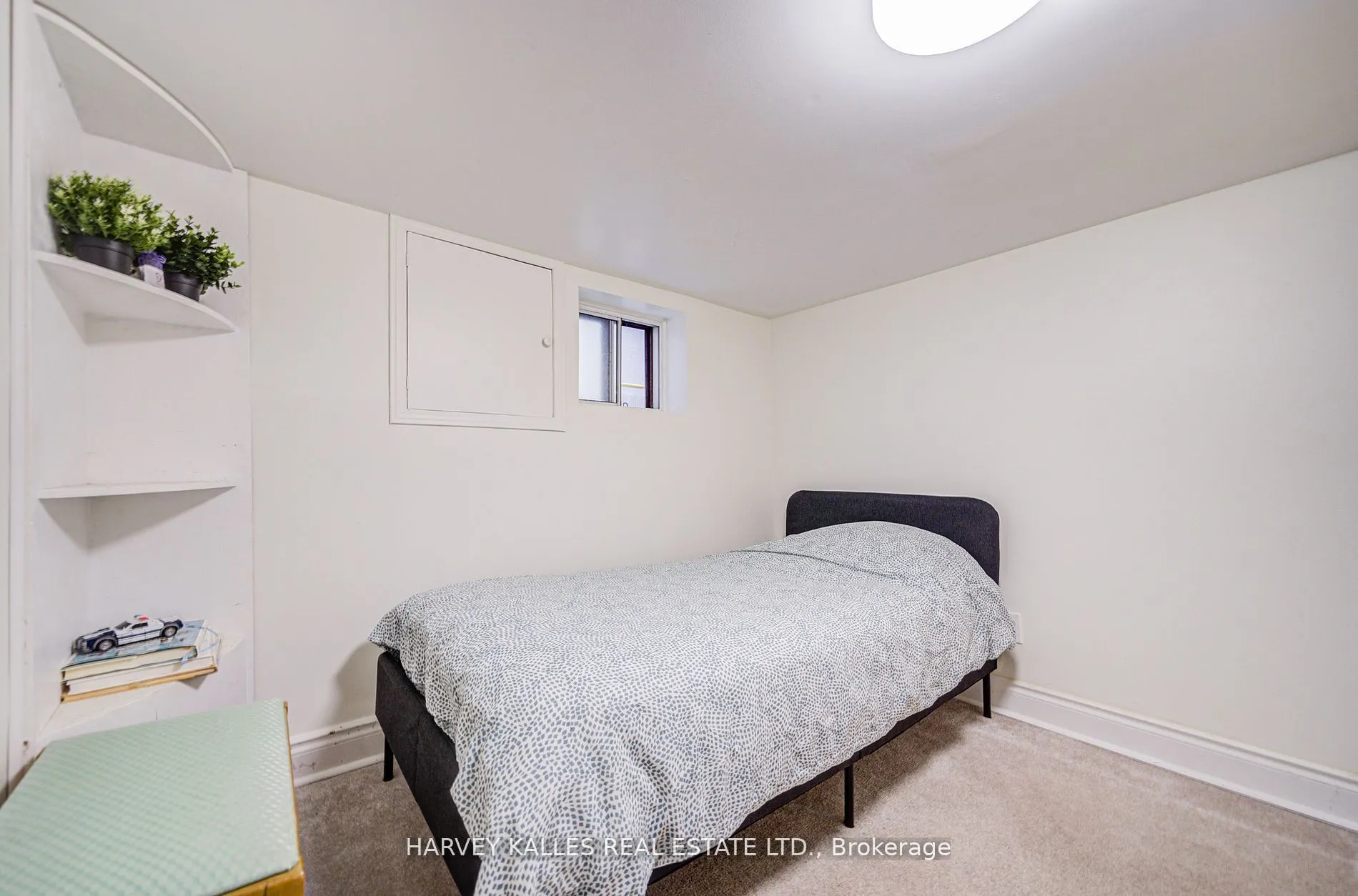 408 Silverthorn Avenue