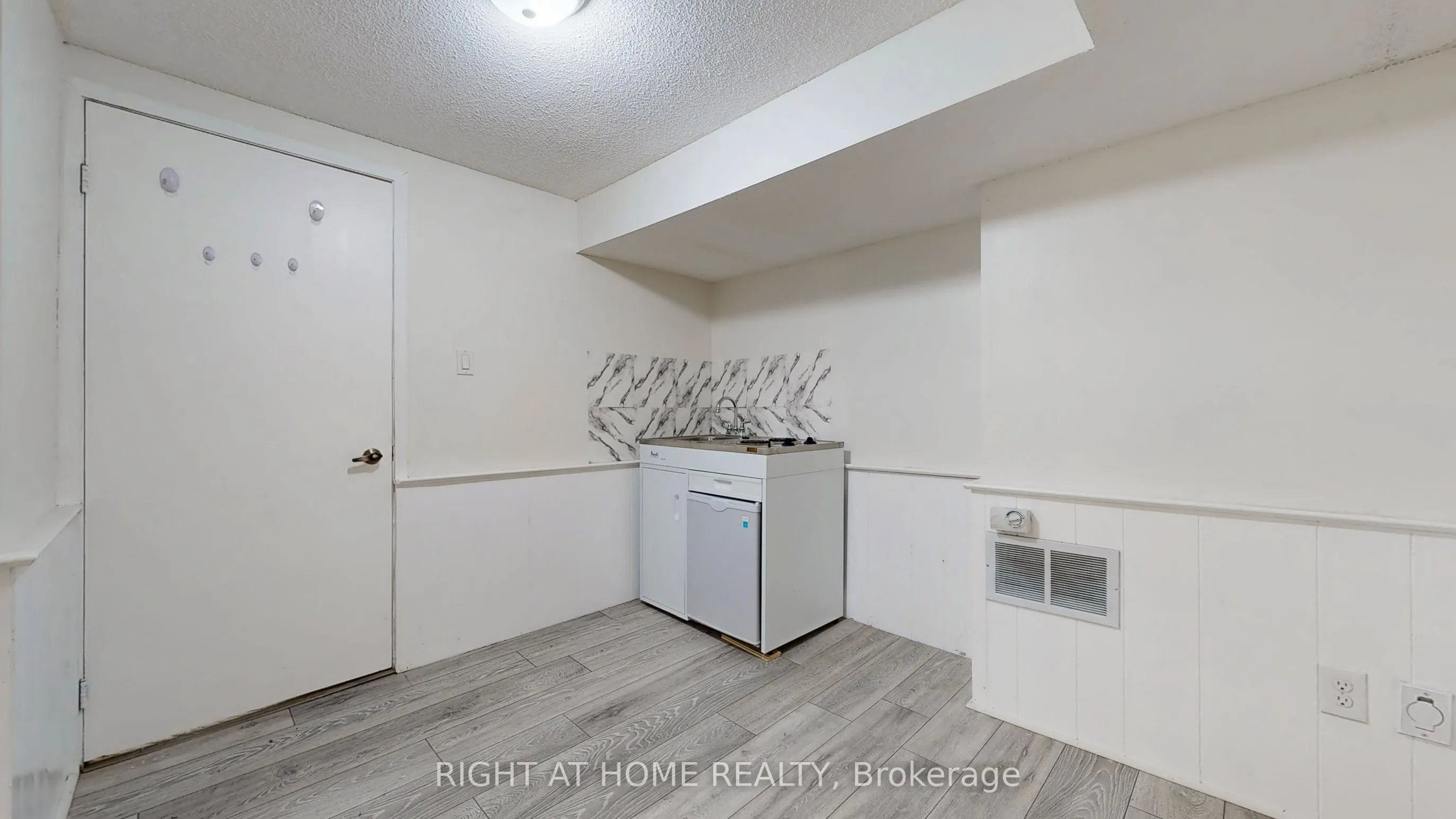 3360 Council Ring Road, #61
