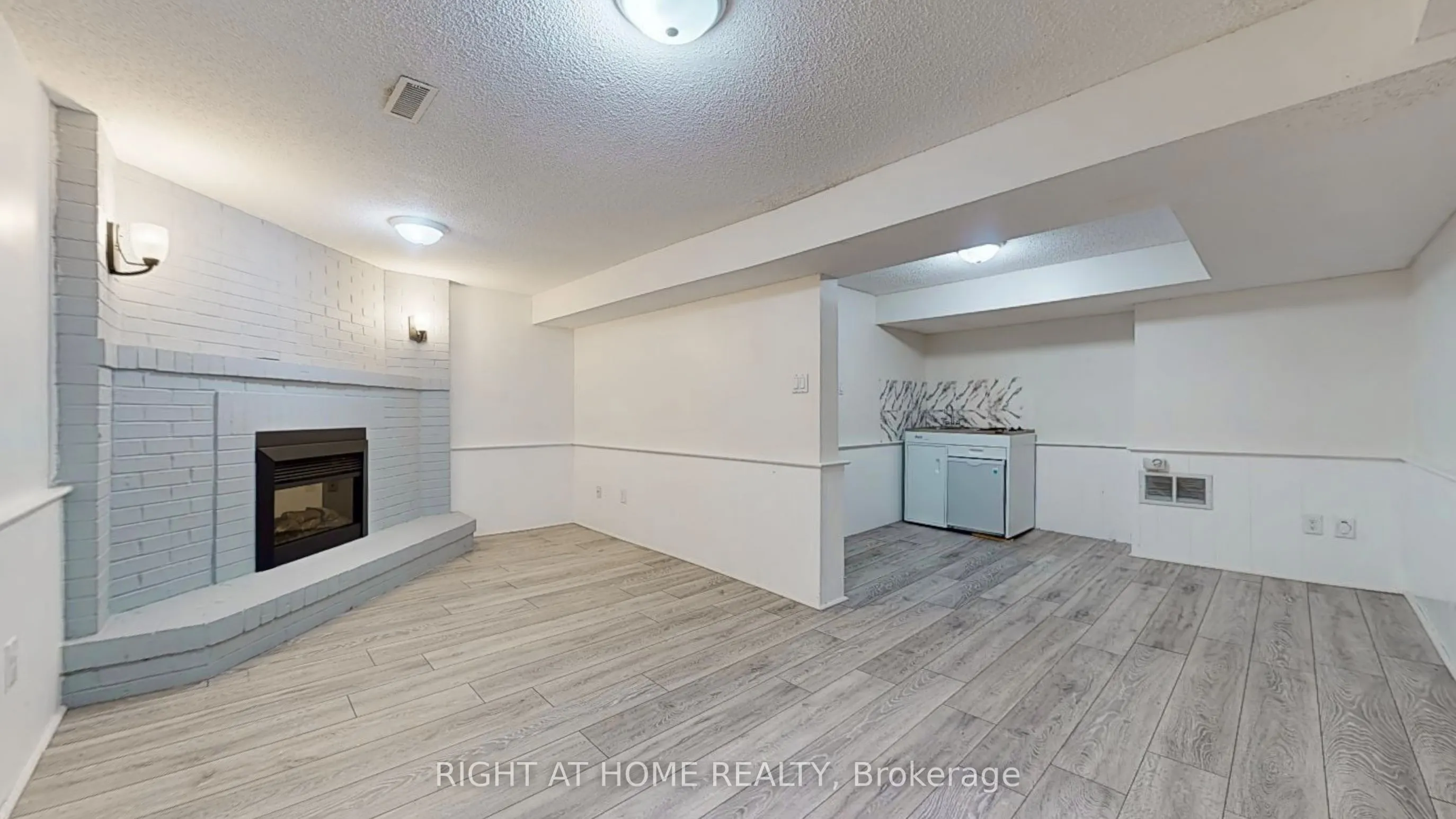 3360 Council Ring Road, #61