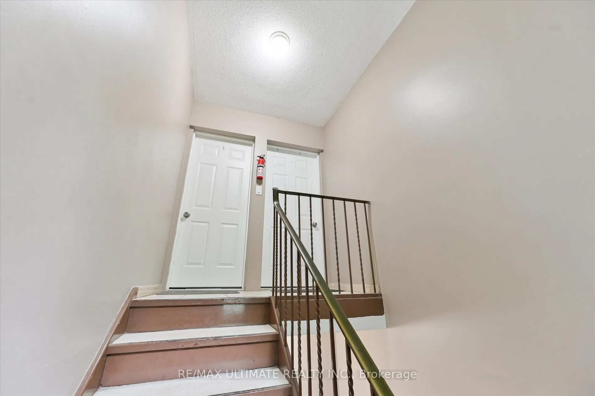 76 Hilldale Road