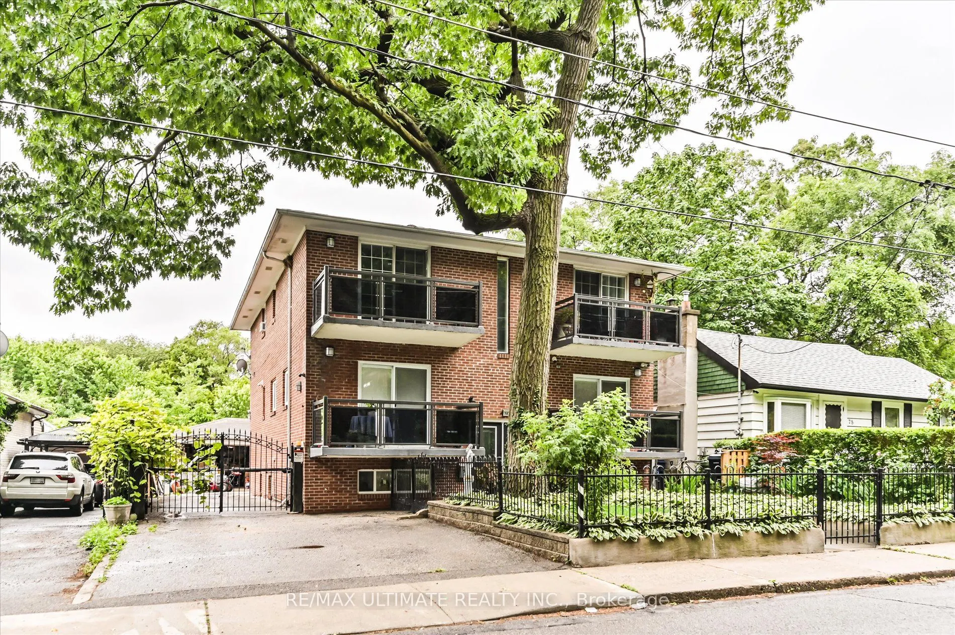 76 Hilldale Road