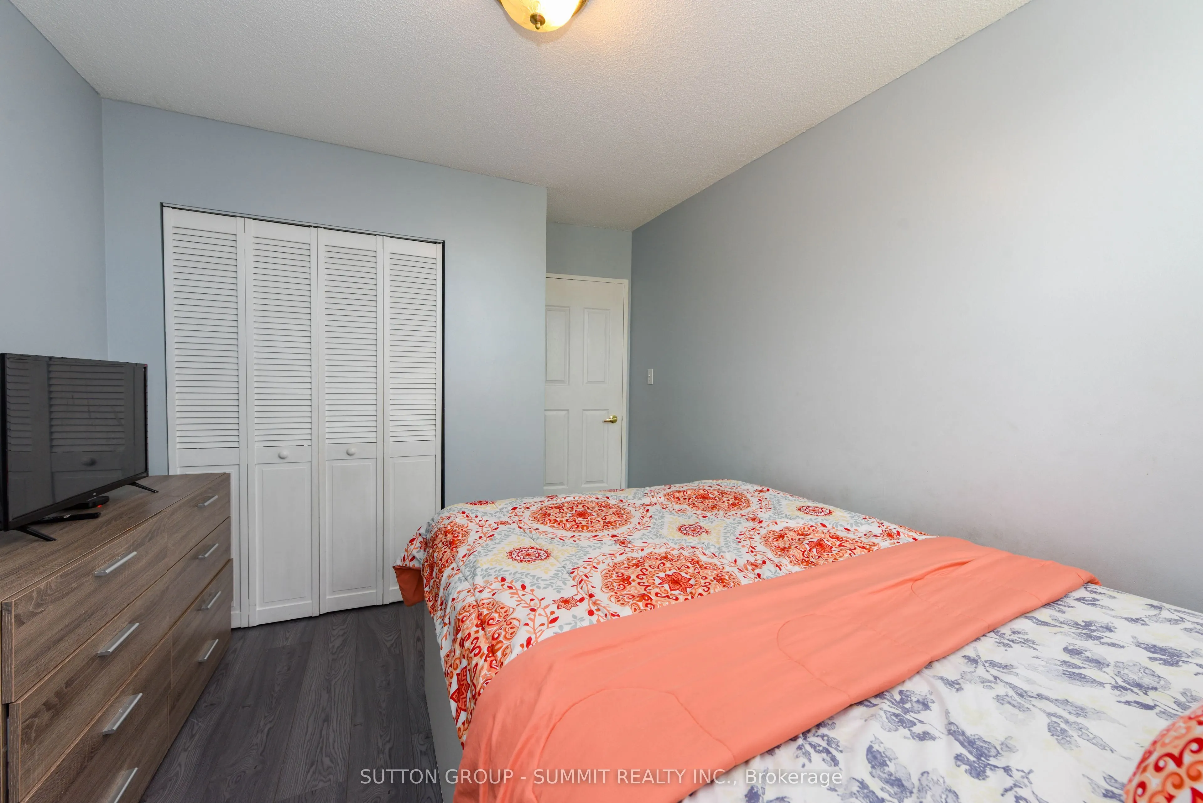 380 Dixon Road, #1902