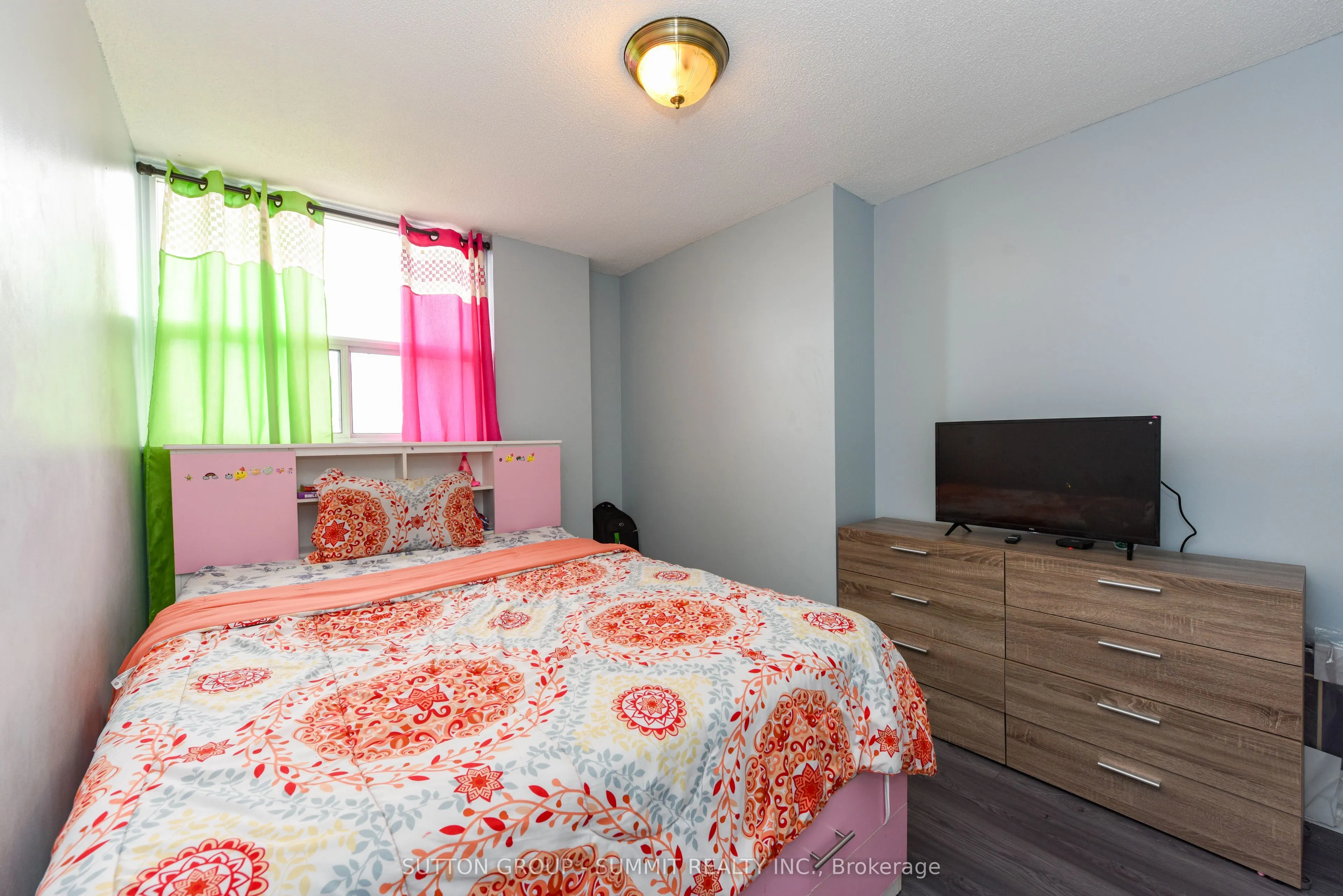 380 Dixon Road, #1902