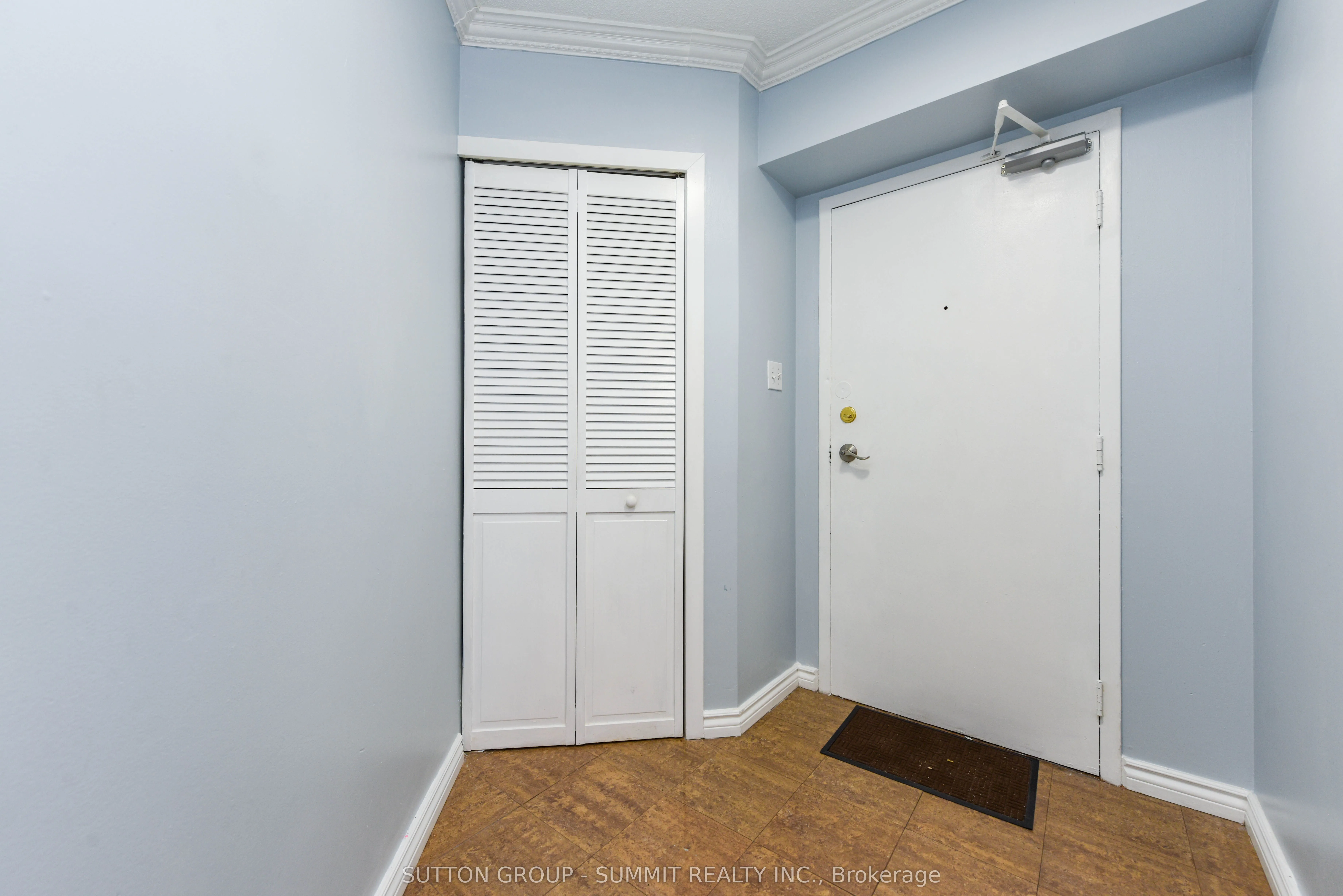 380 Dixon Road, #1902
