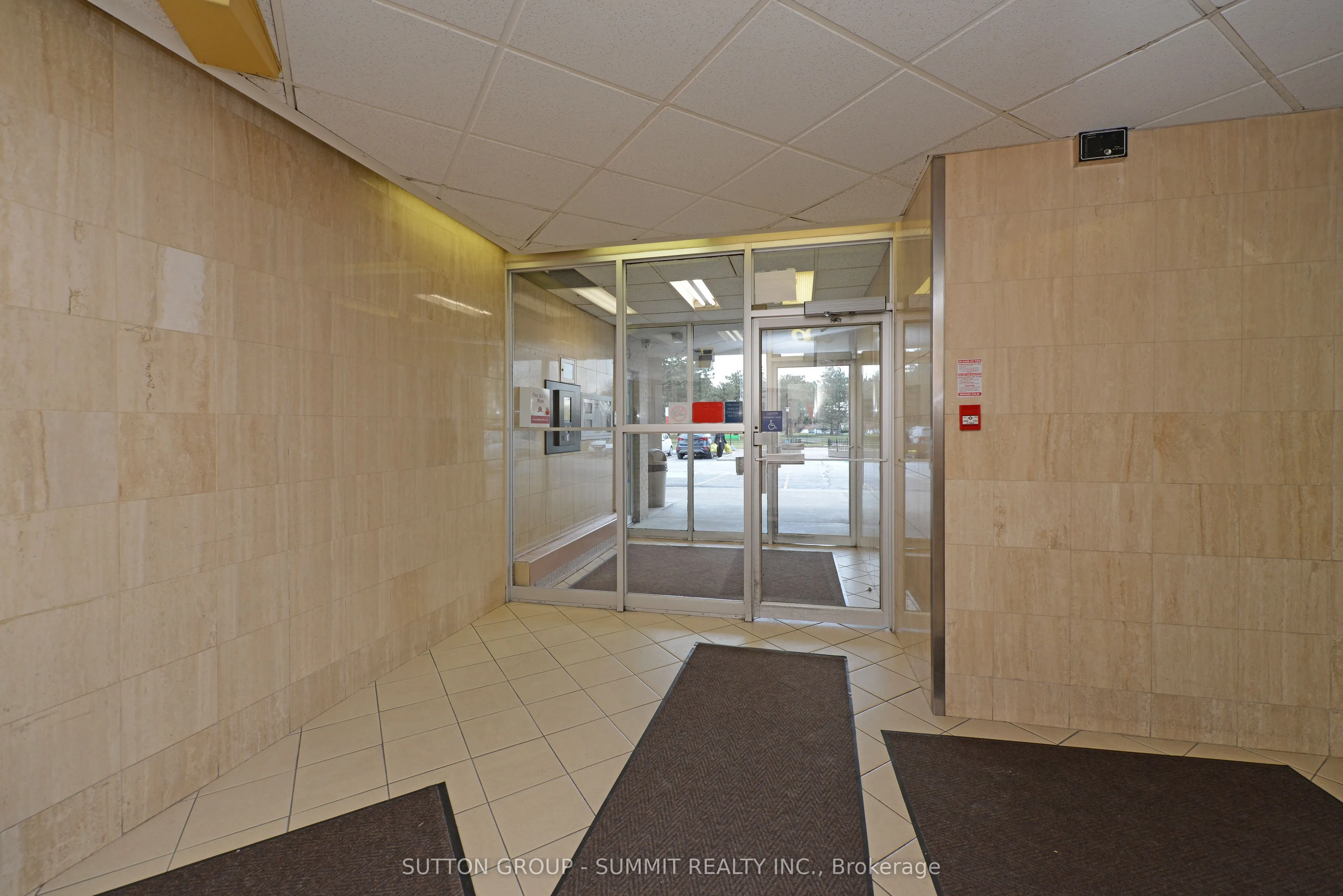 380 Dixon Road, #1902