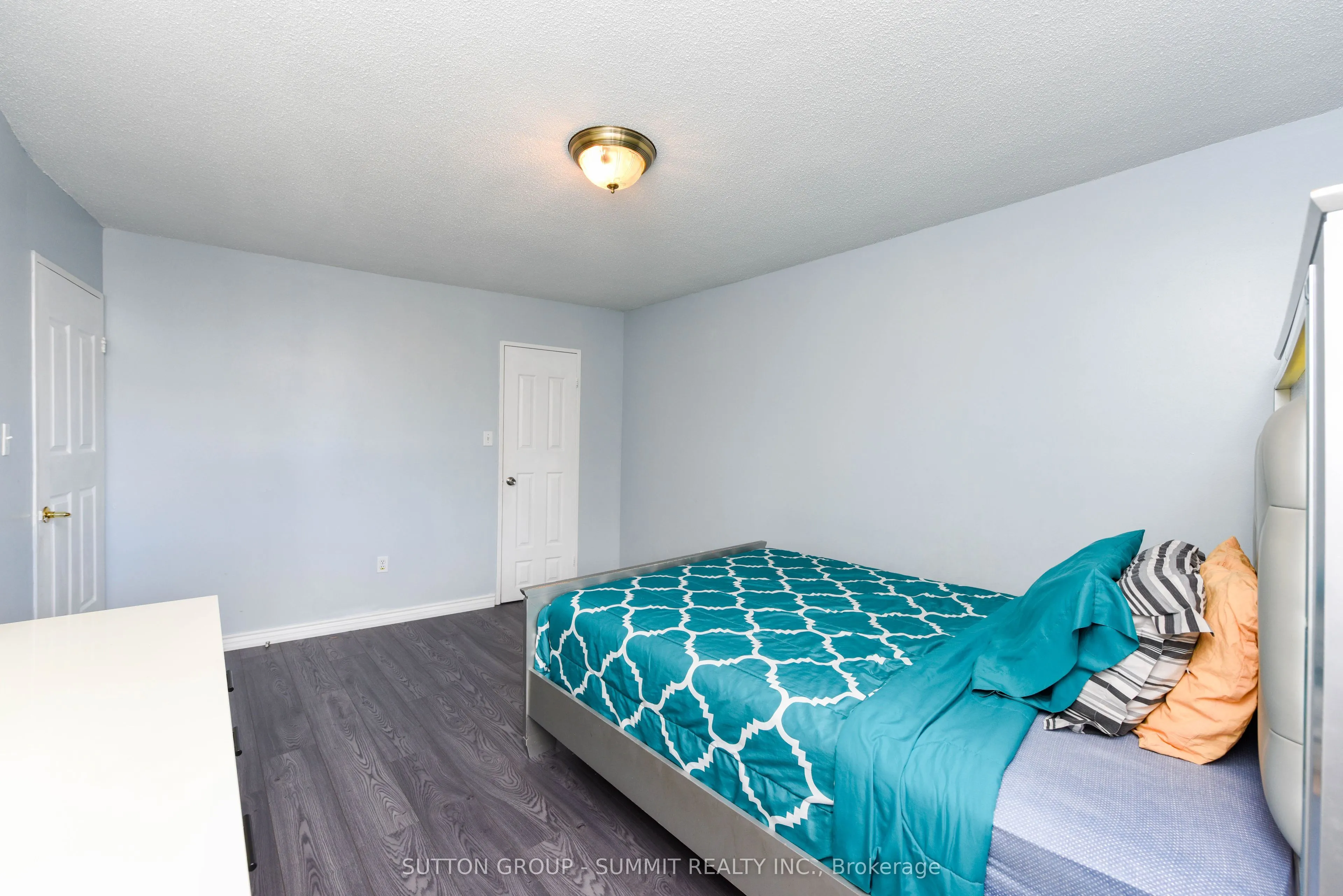 380 Dixon Road, #1902
